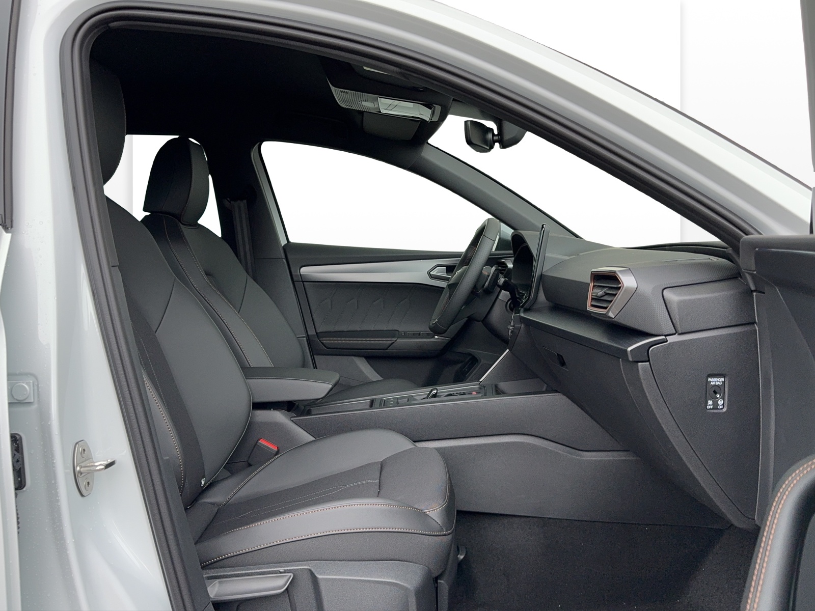 CUPRA Leon ST 2.0 TSI Inicio DSG-image-6