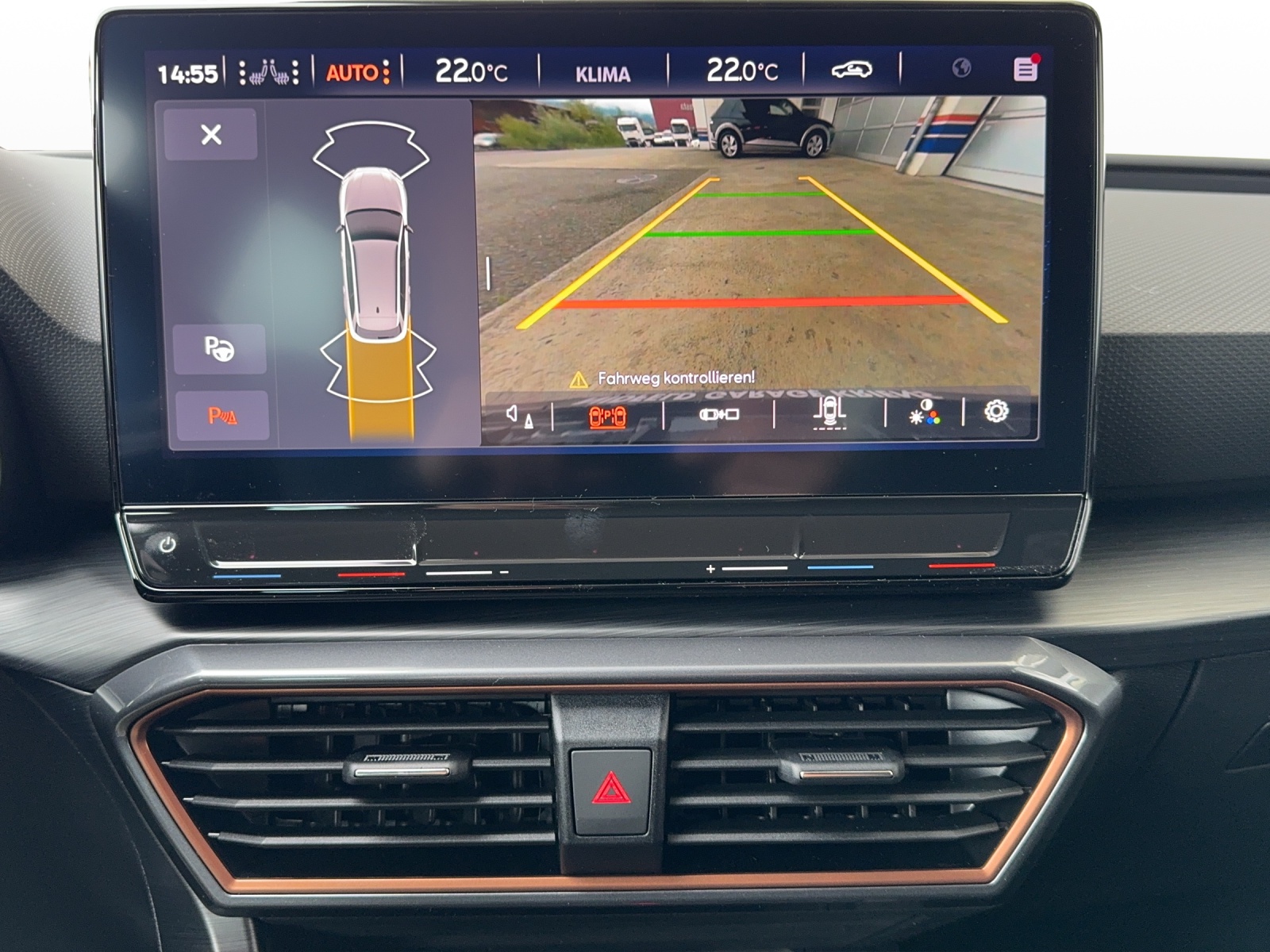 CUPRA Leon ST 2.0 TSI Inicio DSG-image-12