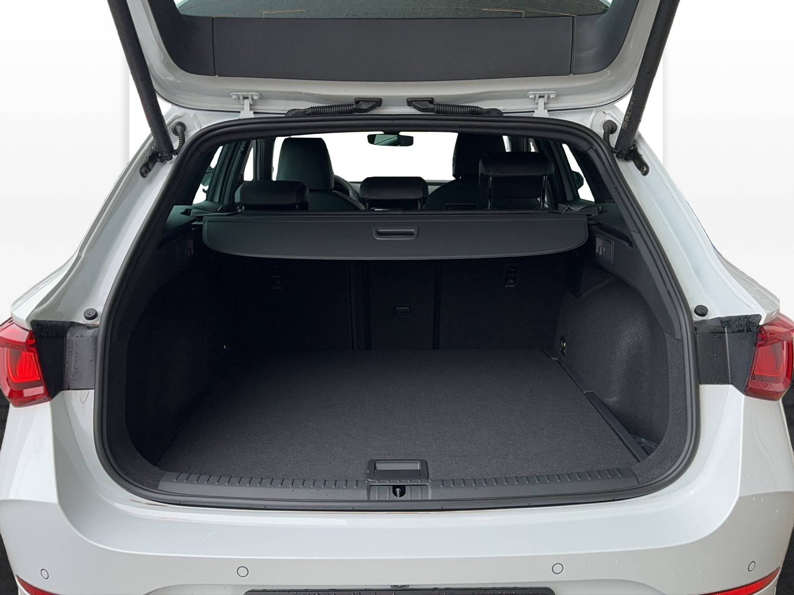 CUPRA Leon ST 2.0 TSI Inicio DSG-image-14
