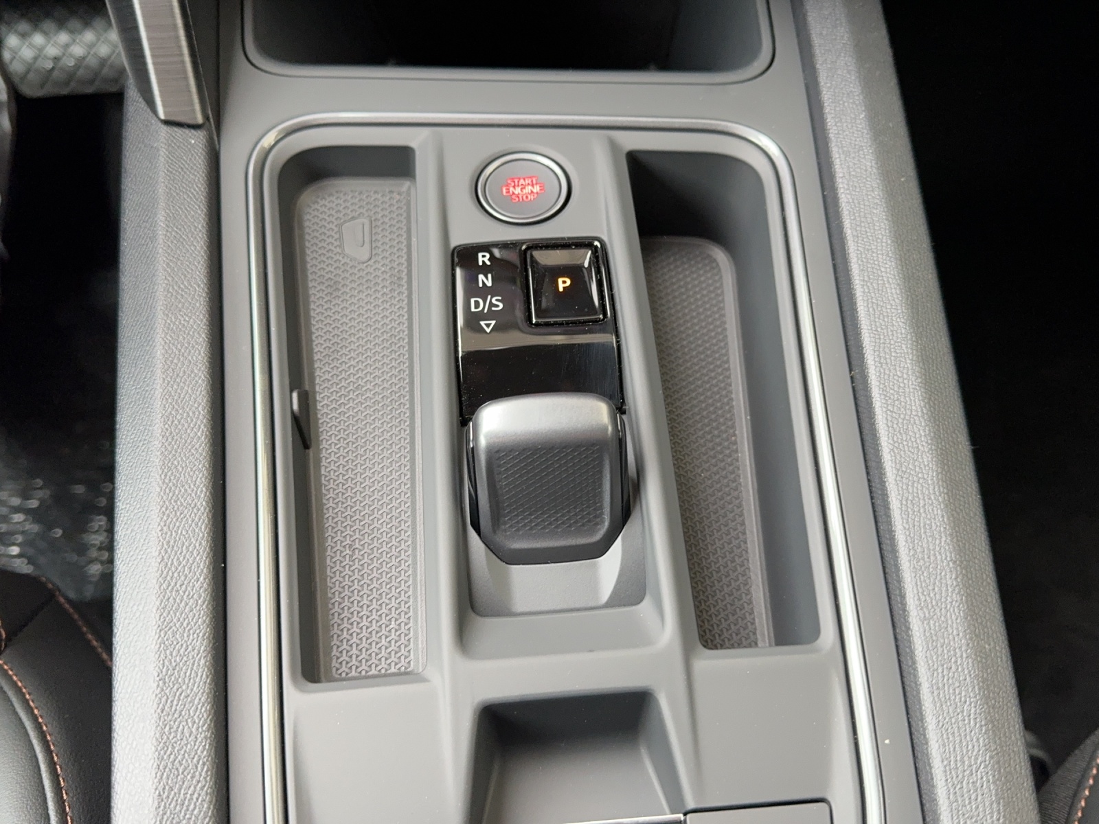 CUPRA Leon ST 2.0 TSI Inicio DSG-image-11