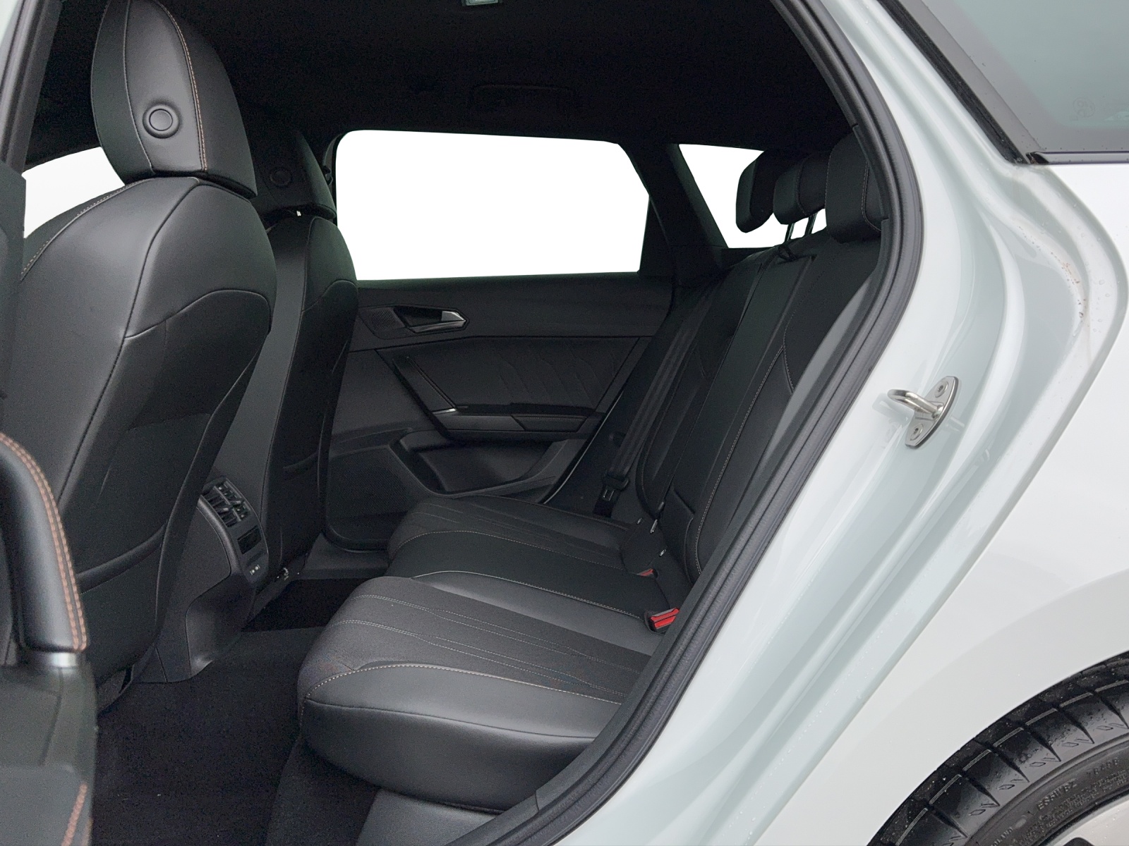 CUPRA Leon ST 2.0 TSI Inicio DSG-image-5