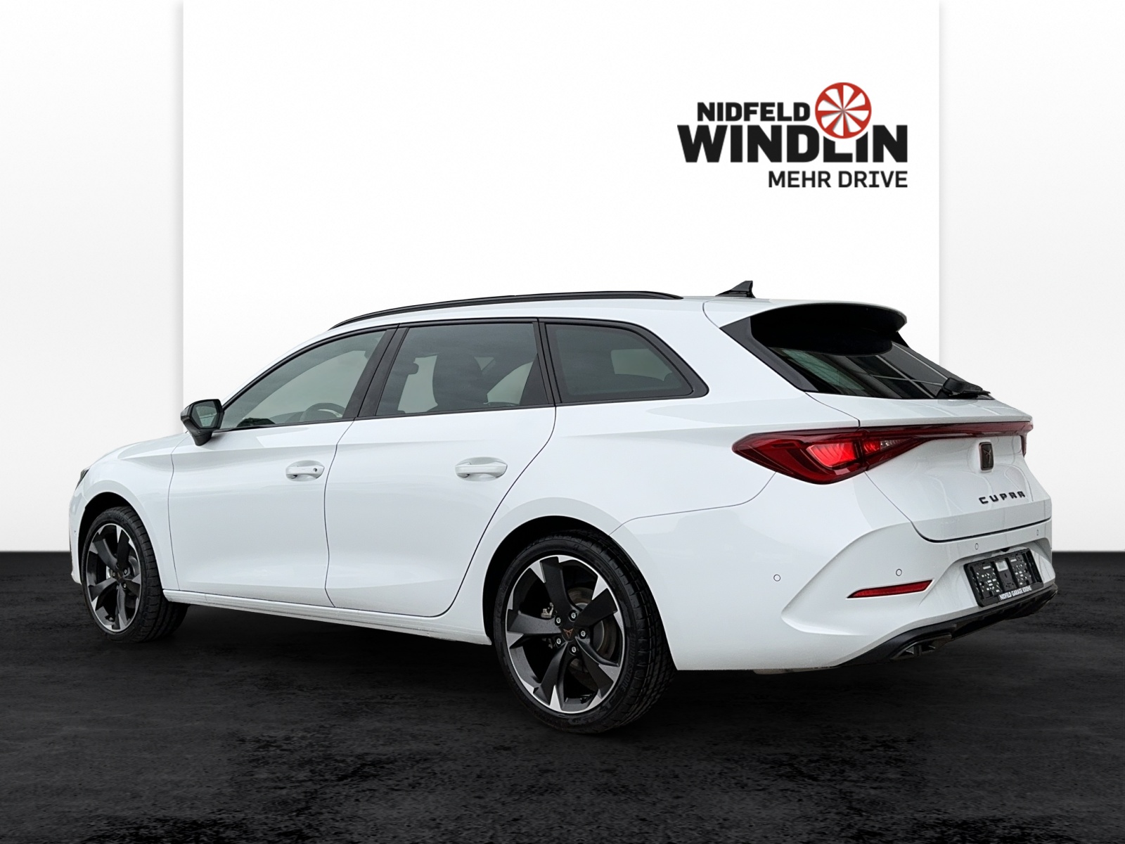 CUPRA Leon ST 2.0 TSI Inicio DSG-image-3