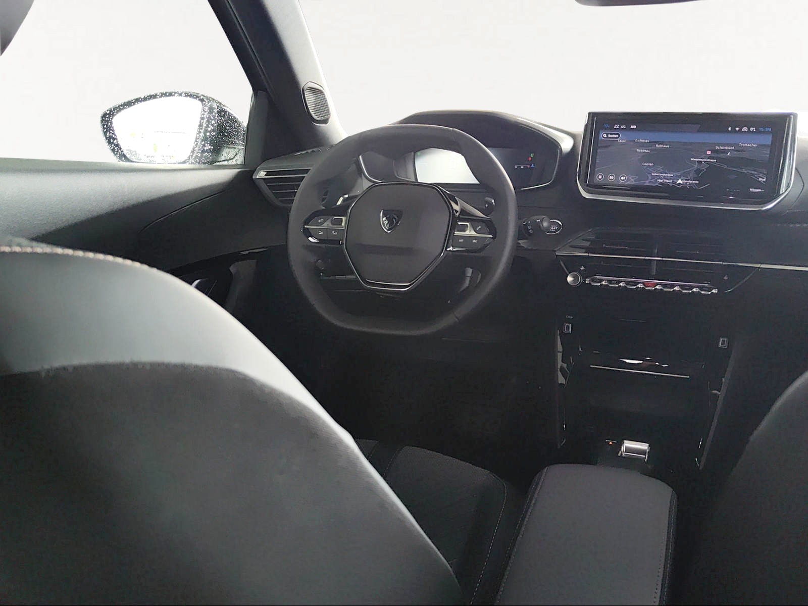 PEUGEOT 2008 1.2 PureTech Allure Premium-image-6