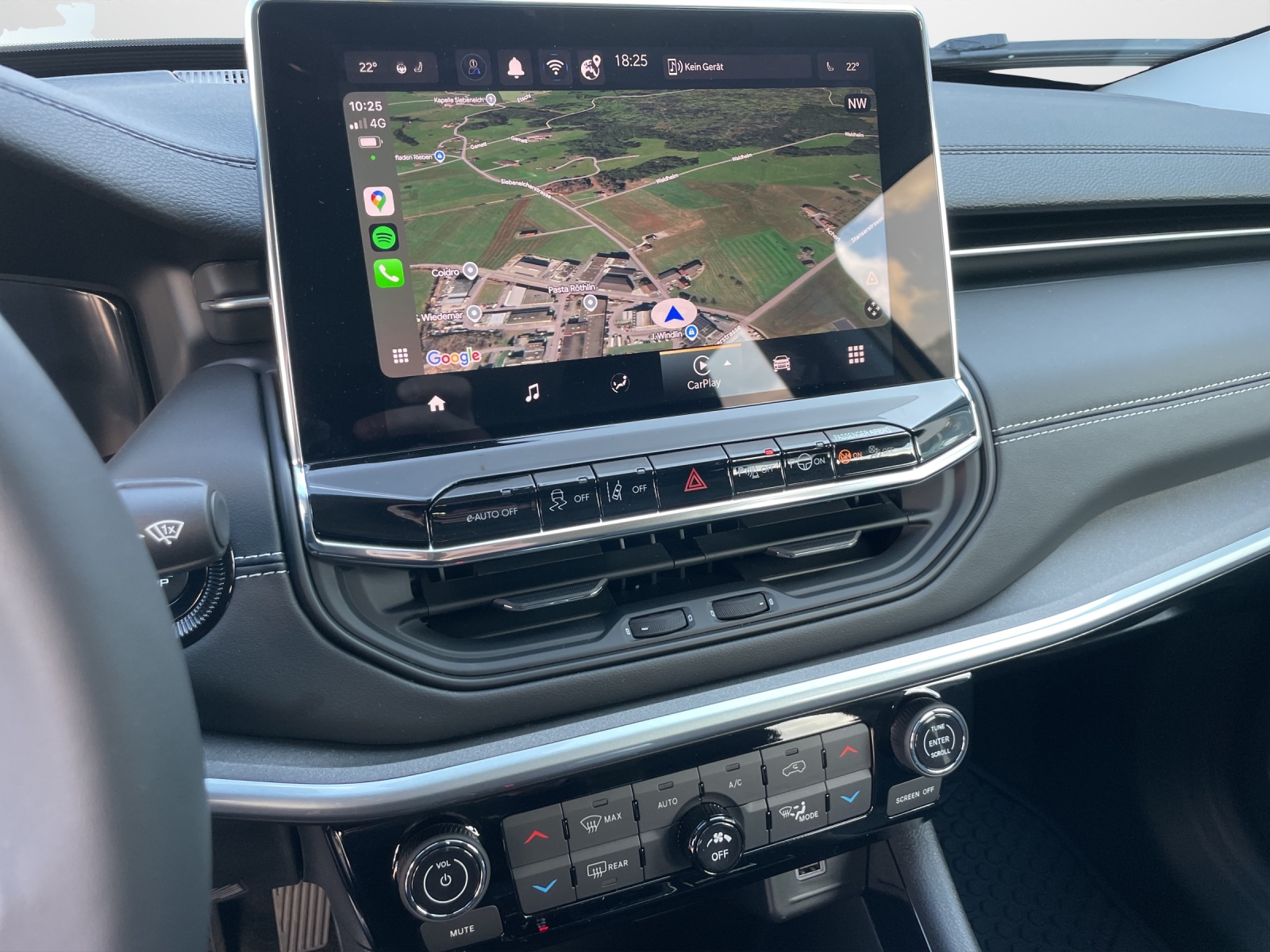 JEEP Compass 1.5 Turbo Swiss Altitude-image-12