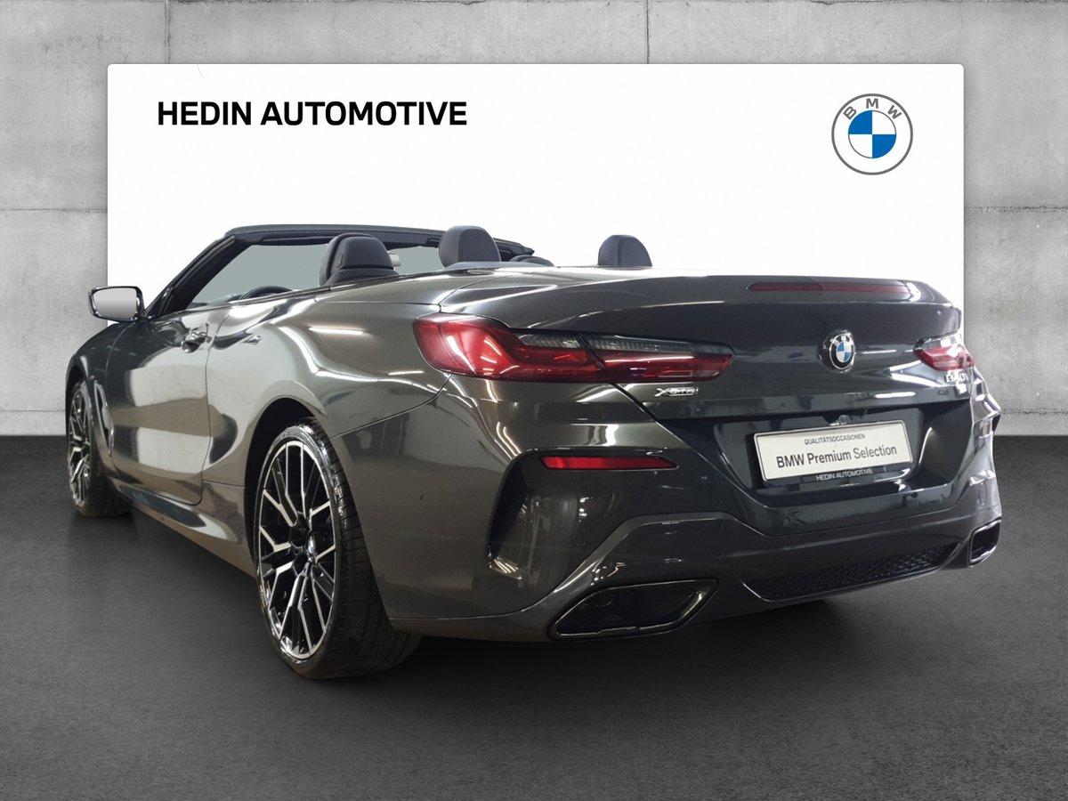 BMW 840i xDrive Cabriolet-showroom-element-2