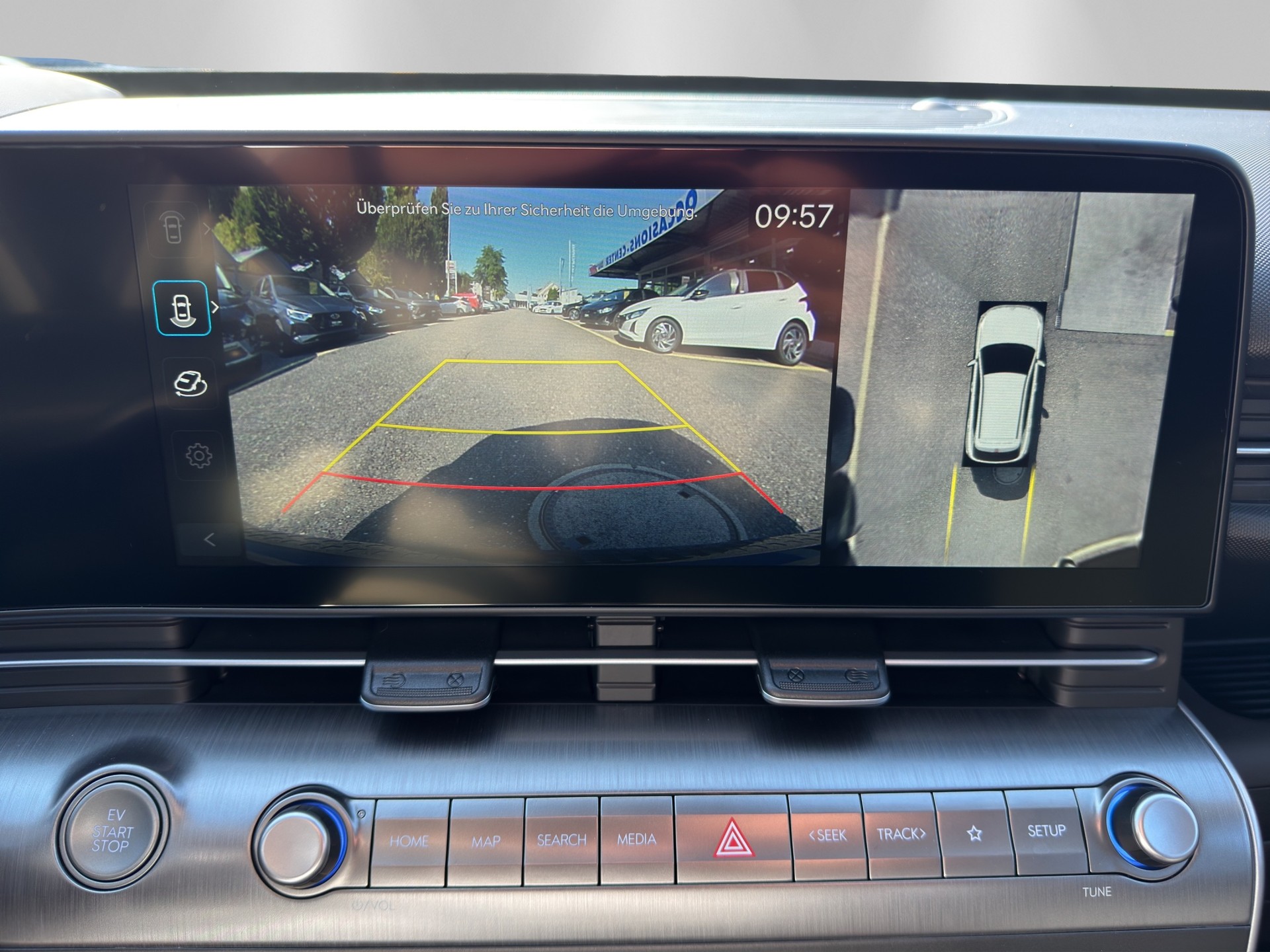 HYUNDAI Kona EV 65.4 kWh Vertex-image-16