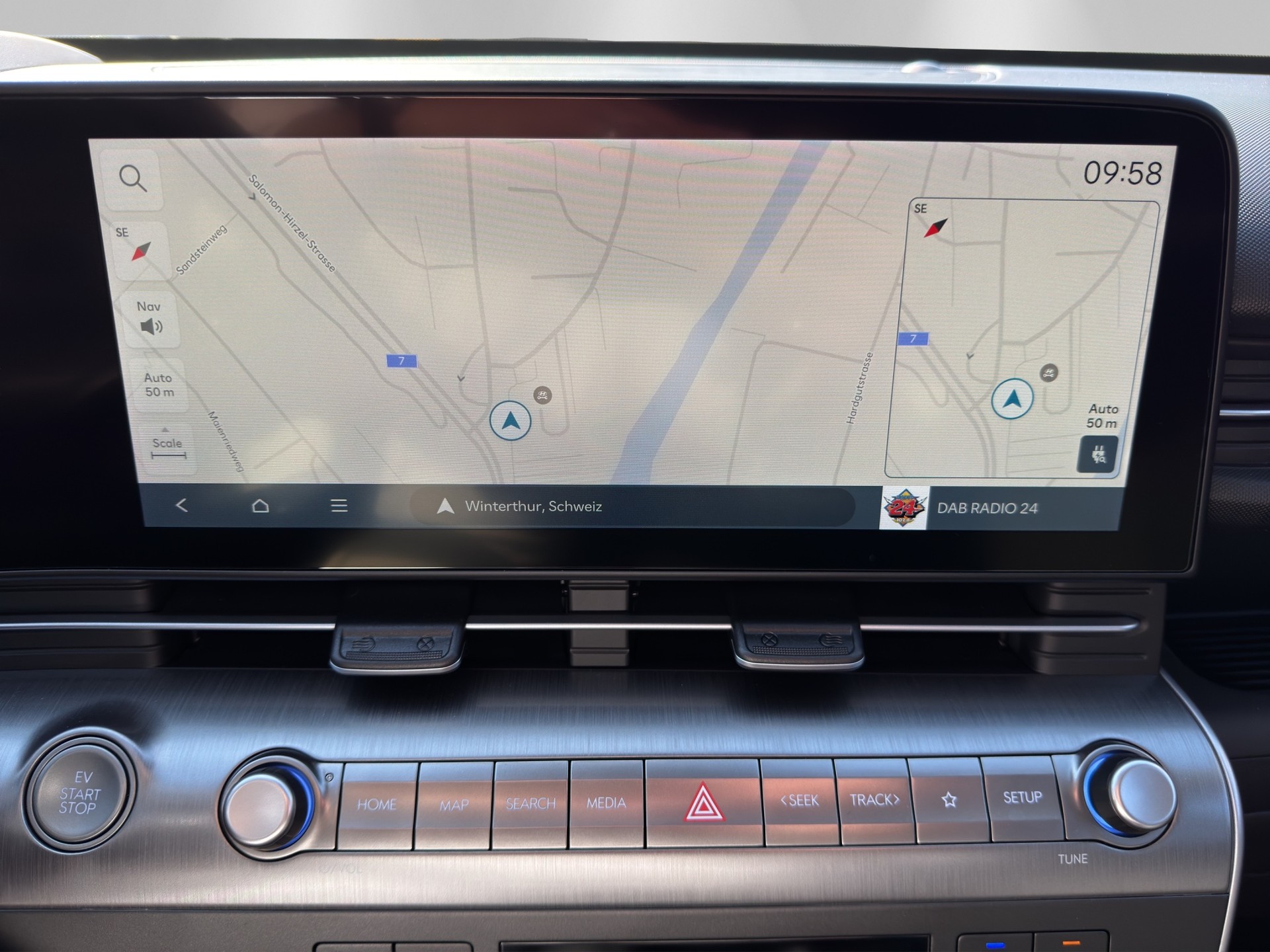 HYUNDAI Kona EV 65.4 kWh Vertex-image-17