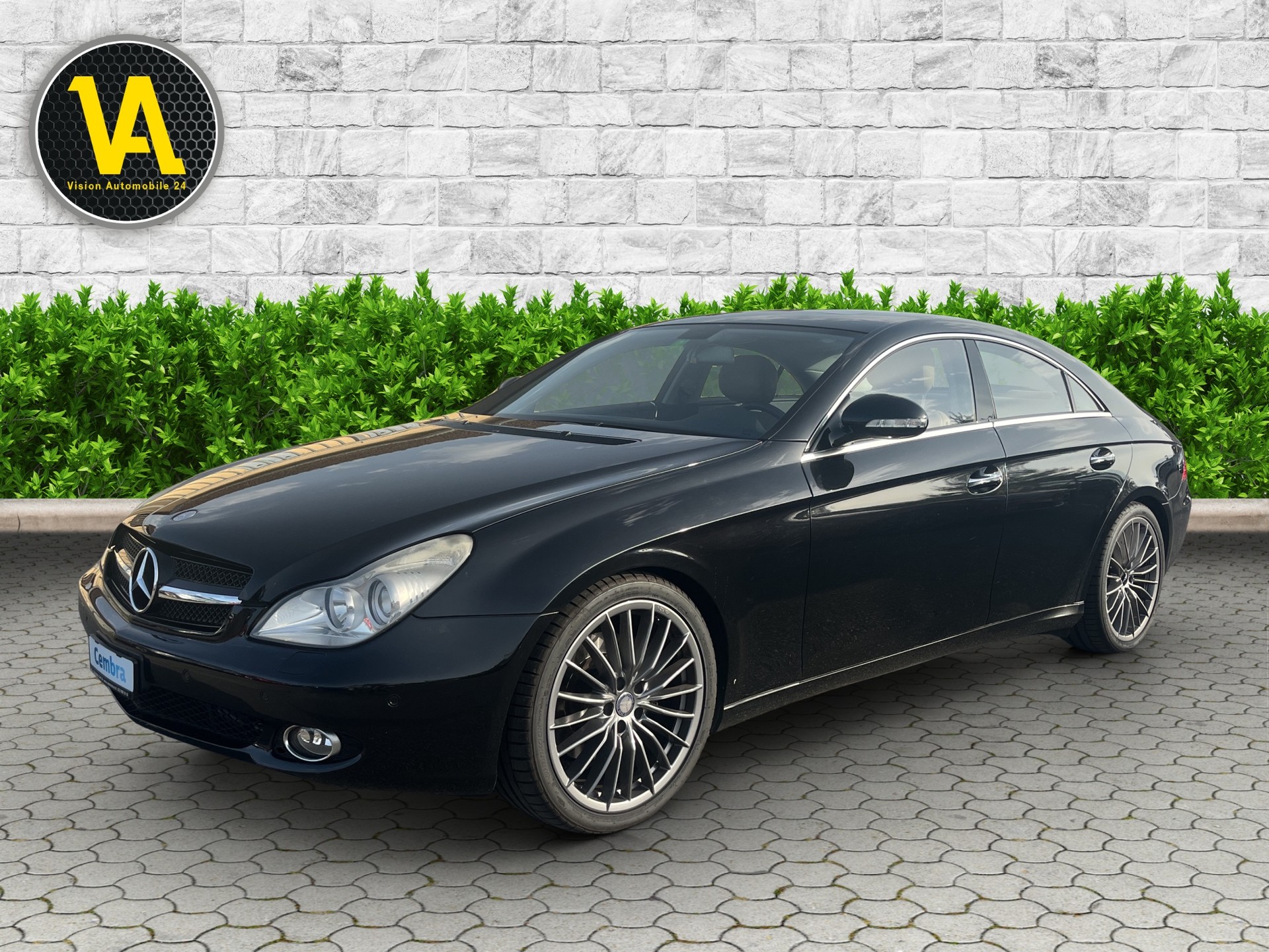 MERCEDES-BENZ CLS 500 7G-Tronic-showroom-element-1
