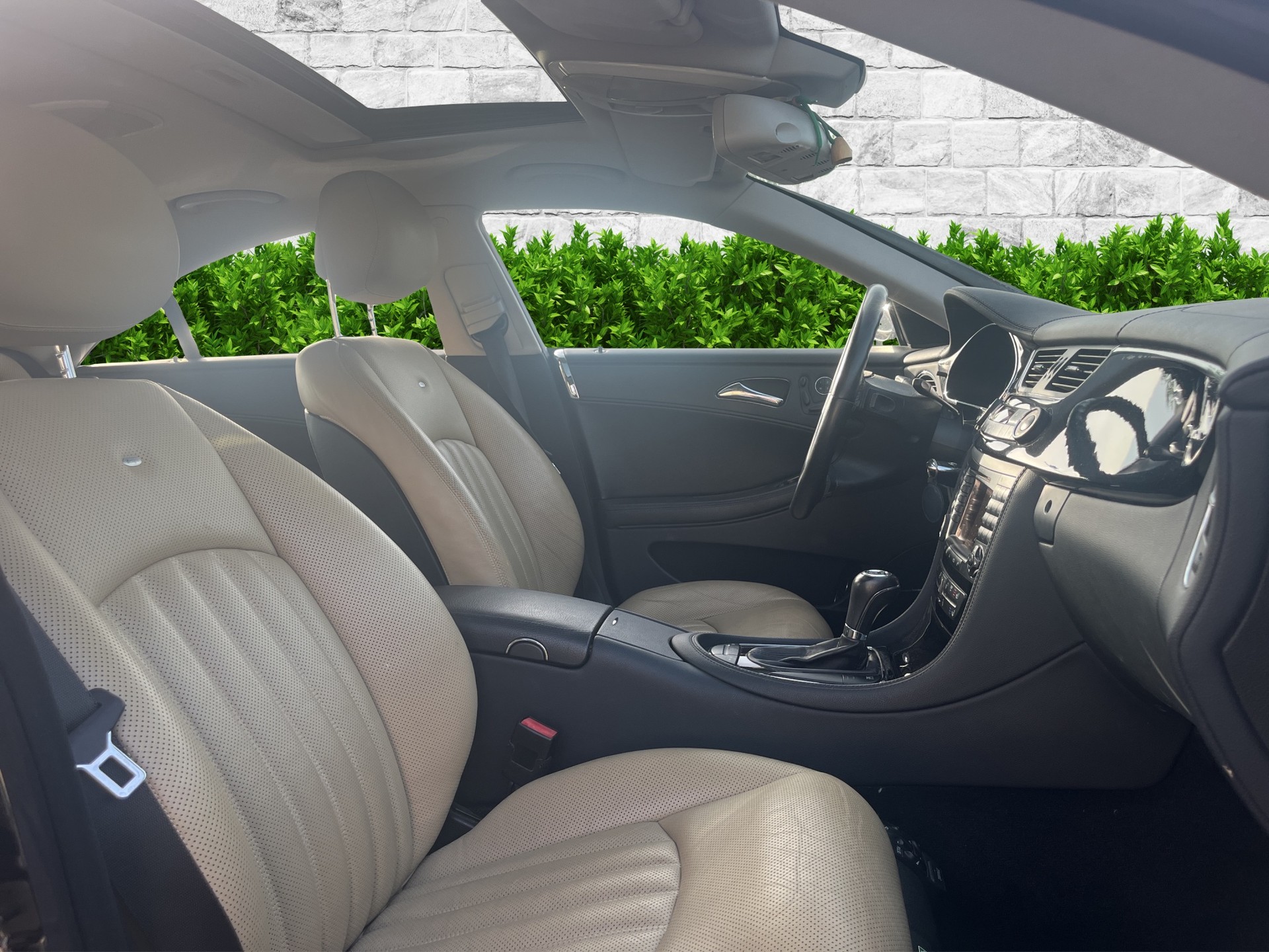 MERCEDES-BENZ CLS 500 7G-Tronic-image-13