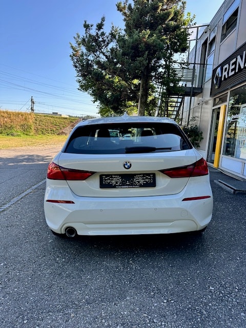 BMW 116d-image-6