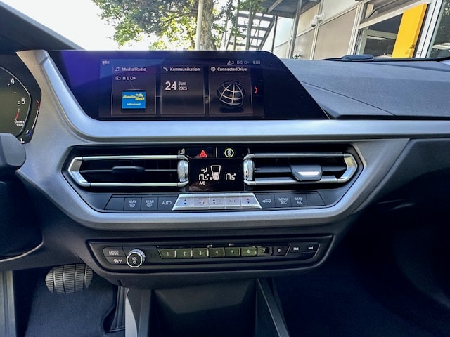 BMW 116d-image-17