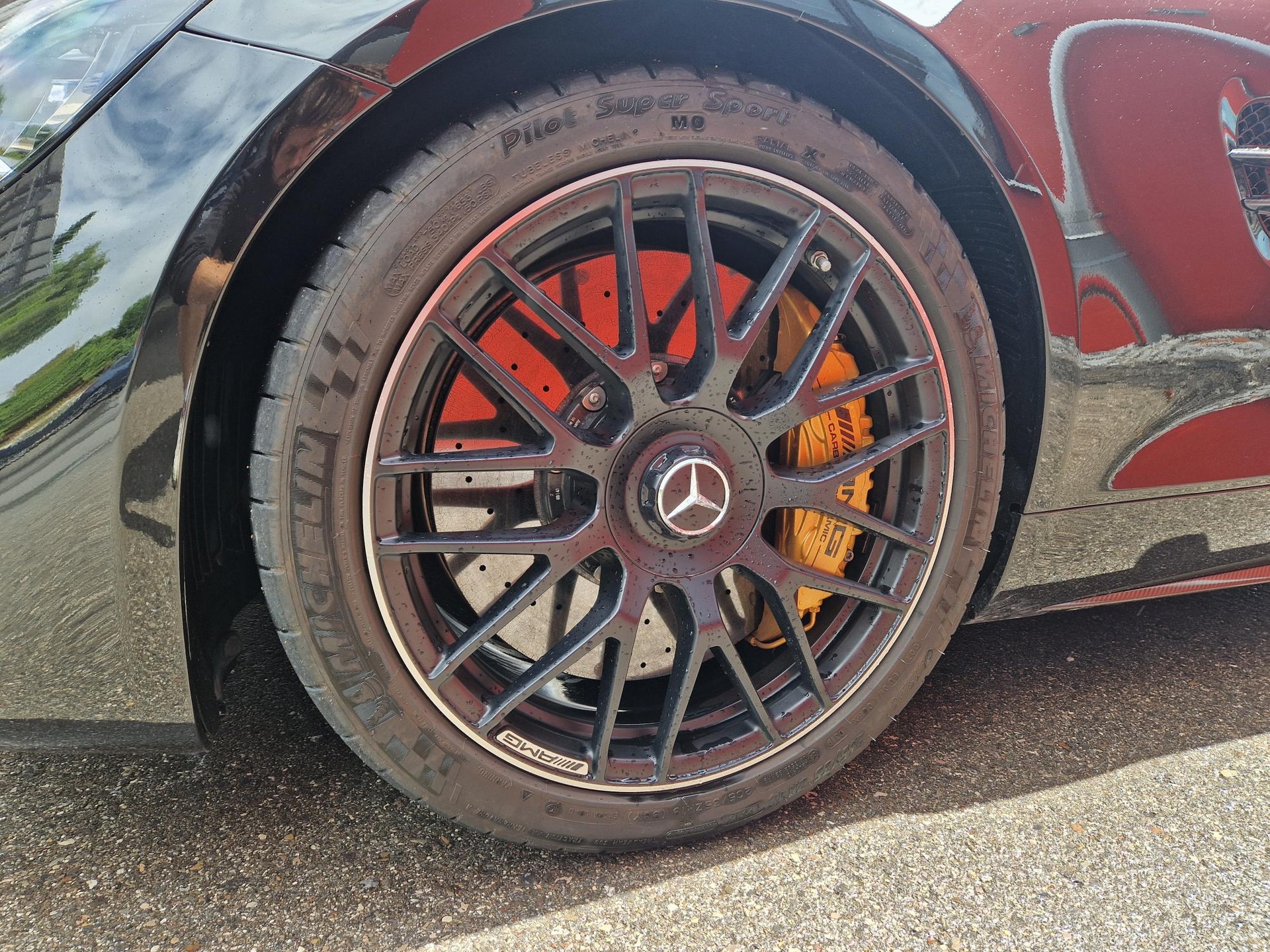 MERCEDES-BENZ AMG GT C Roadster Speedshift DCT-image-9
