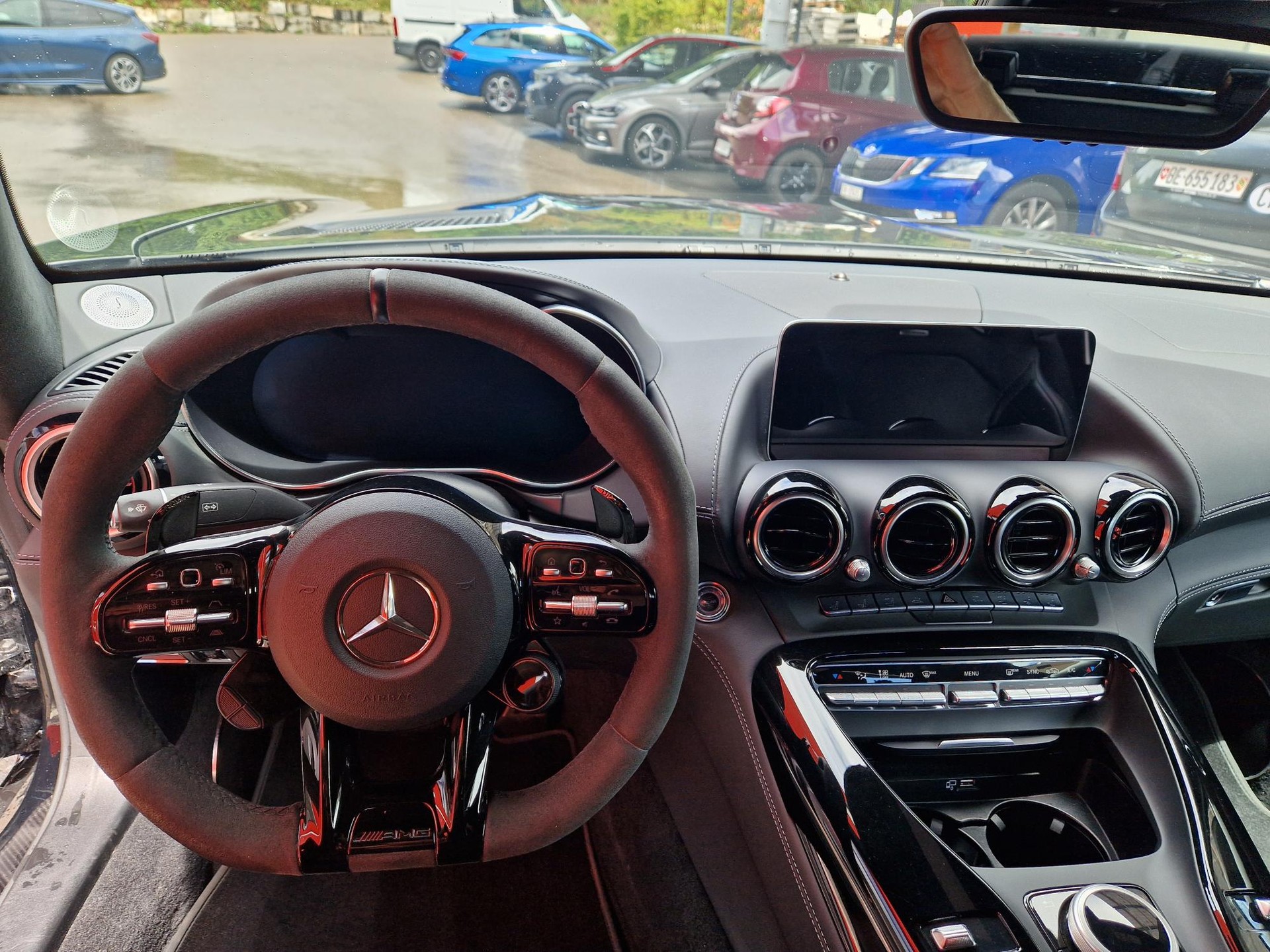 MERCEDES-BENZ AMG GT C Roadster Speedshift DCT-image-10