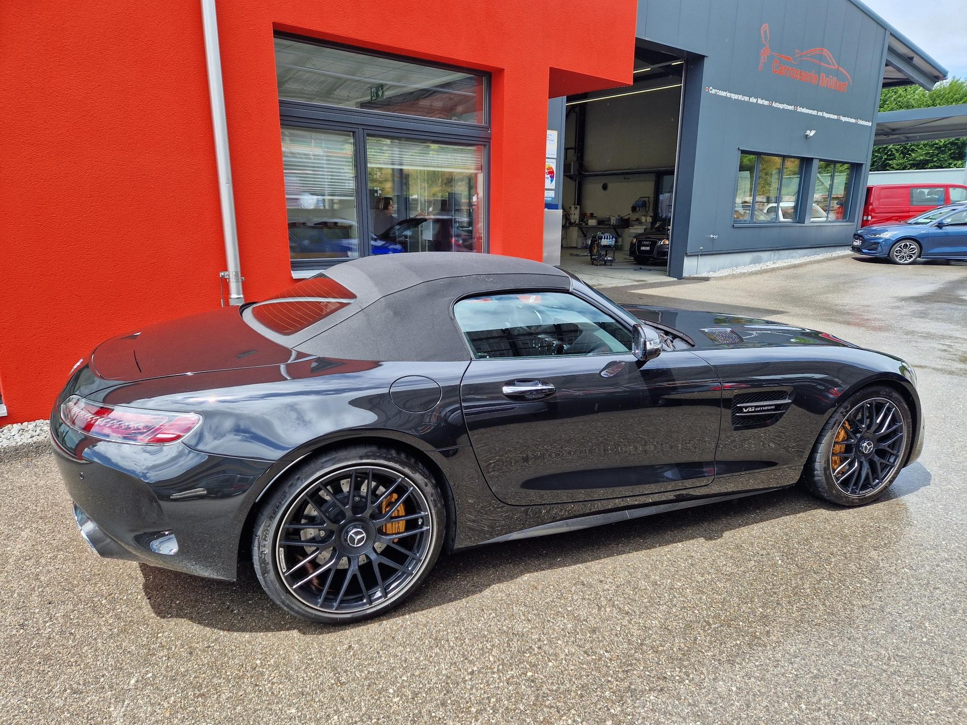 MERCEDES-BENZ AMG GT C Roadster Speedshift DCT-image-4