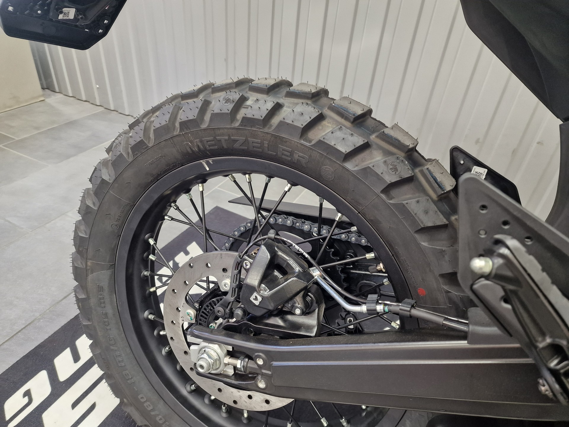 KTM 390 Enduro R-showroom-element-3