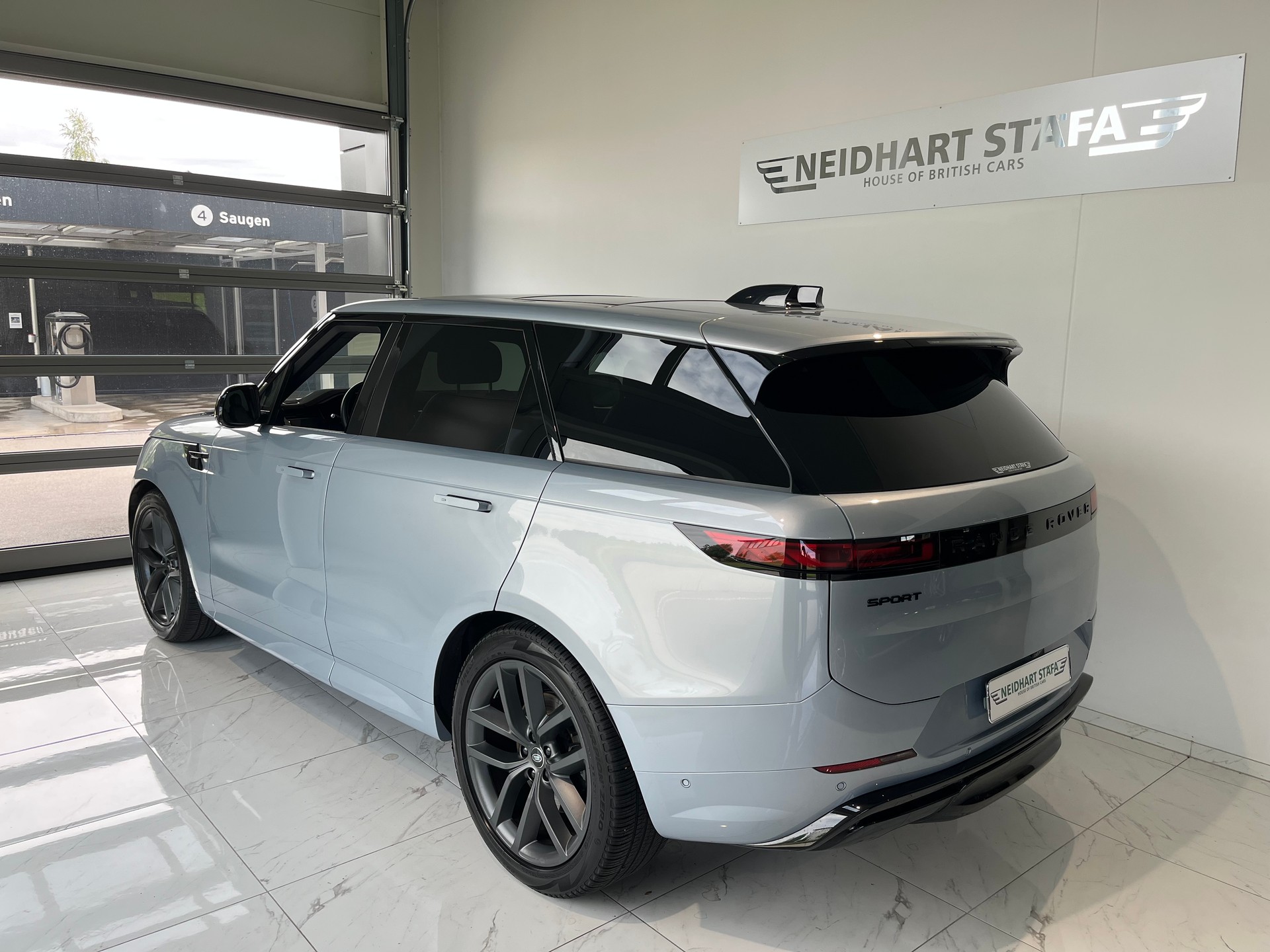 LAND ROVER Range Rover Sport D300 3.0 TD6 MHEV Dynamic SE Automatic-image-2