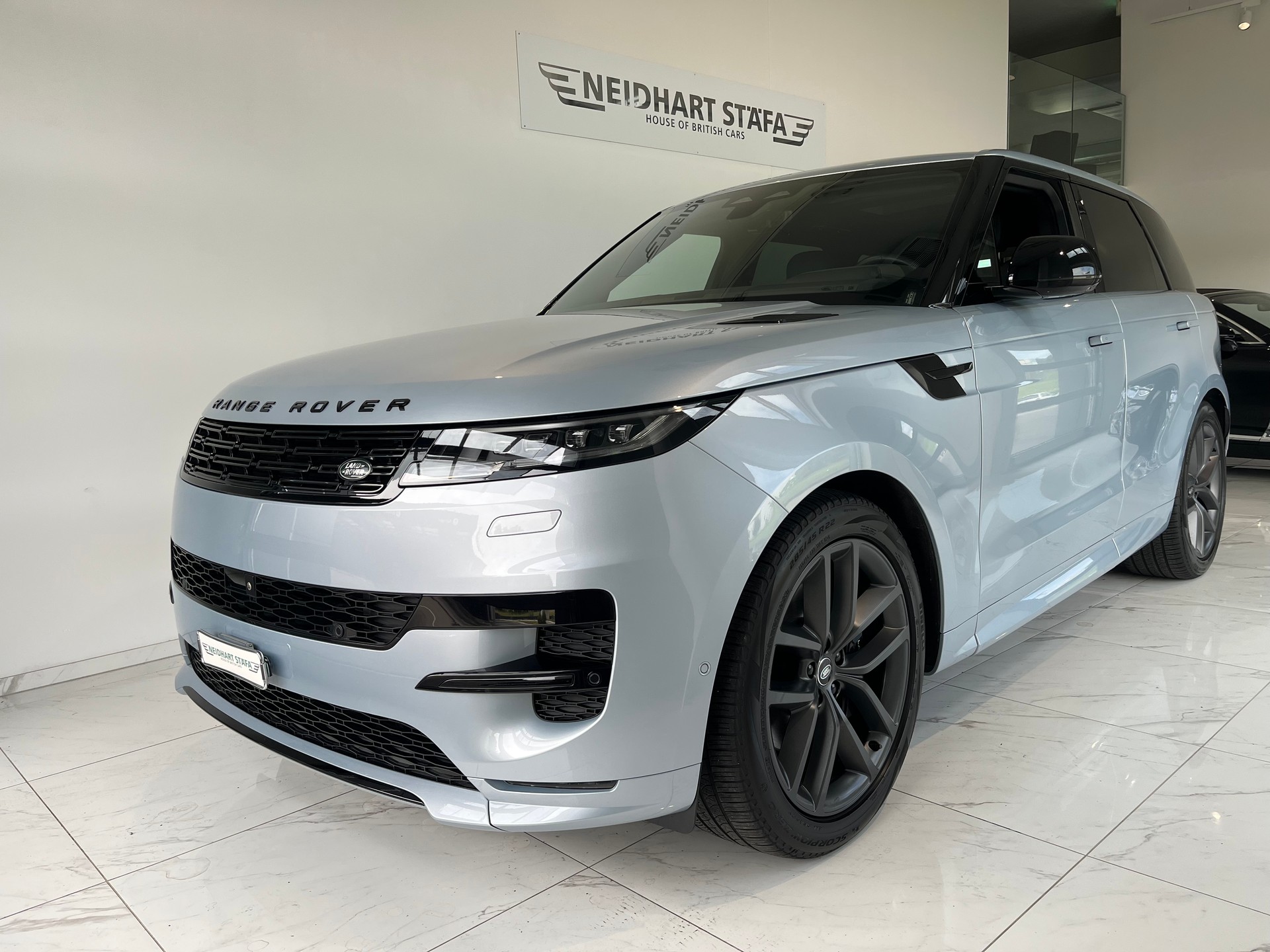 LAND ROVER Range Rover Sport D300 3.0 TD6 MHEV Dynamic SE Automatic-image-1
