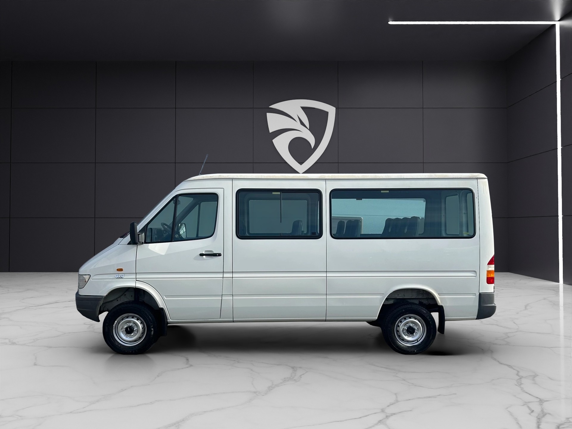 MERCEDES-BENZ Sprinter 312 D 4x4 13 Plätzer-image-2
