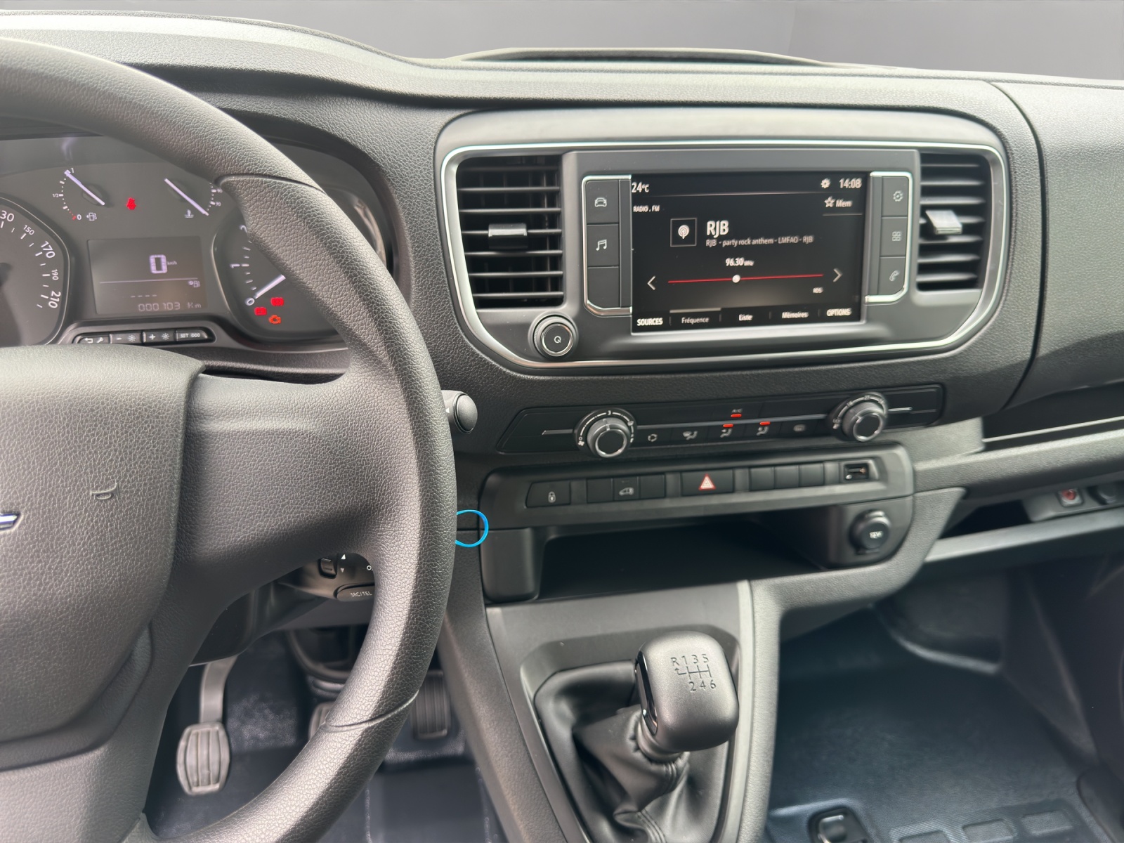 OPEL Vivaro Cargo 2.0 D s/s M-image-11