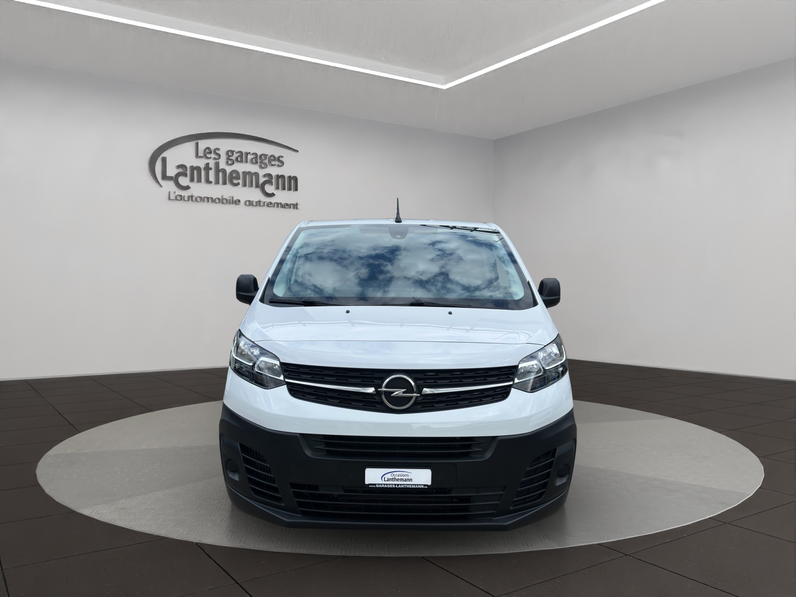 OPEL Vivaro Cargo 2.0 D s/s M-image-6