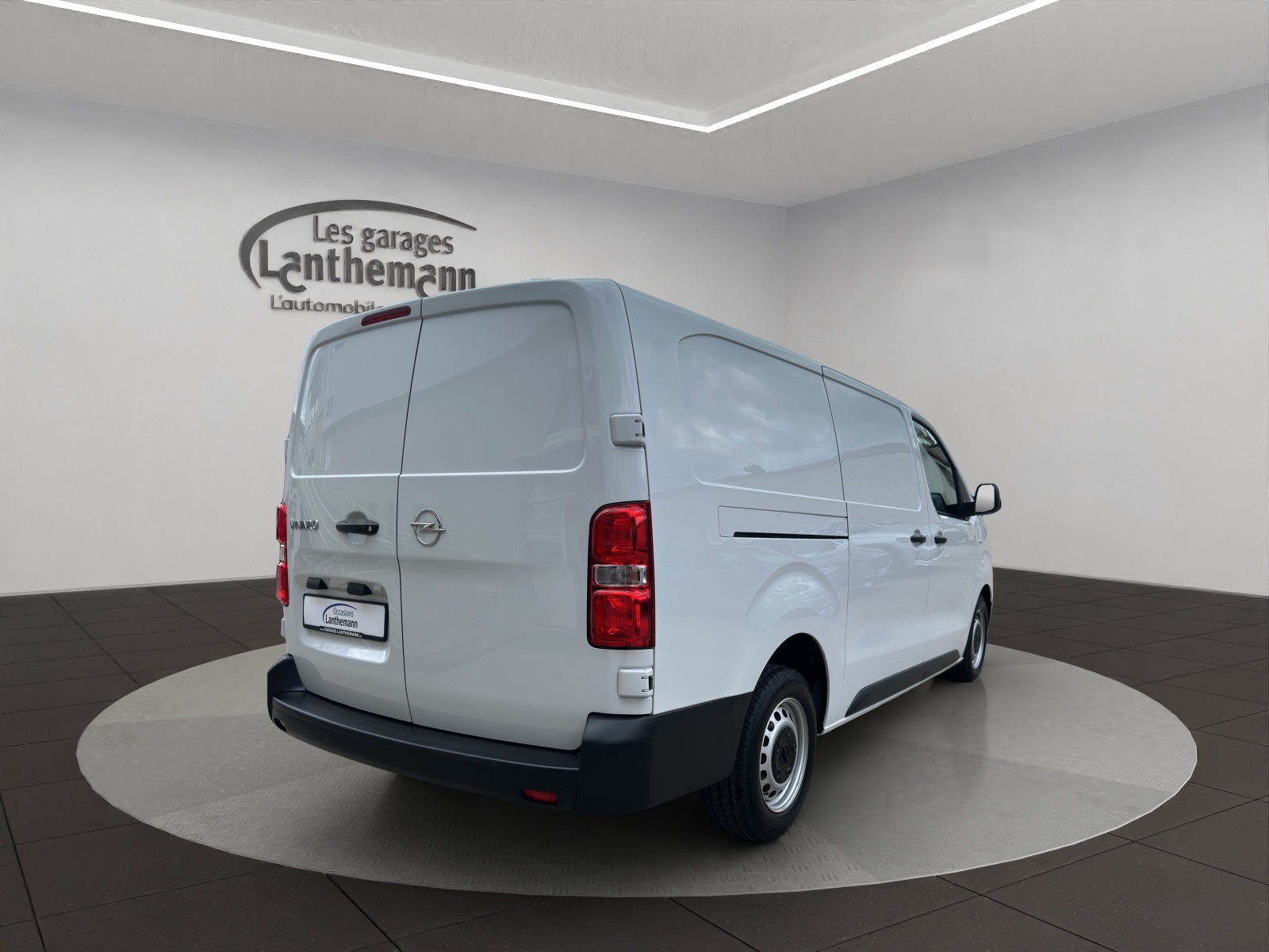 OPEL Vivaro Cargo 2.0 D s/s M-image-4