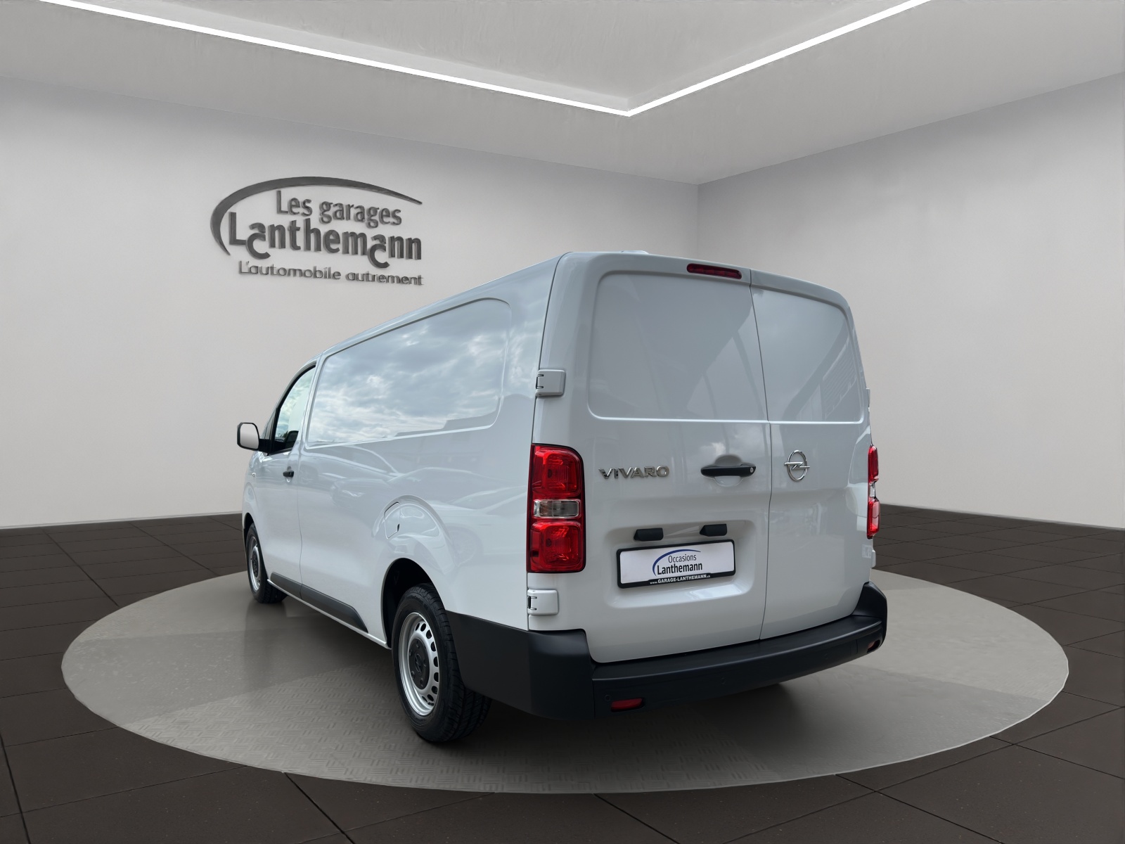 OPEL Vivaro Cargo 2.0 D s/s M-image-2