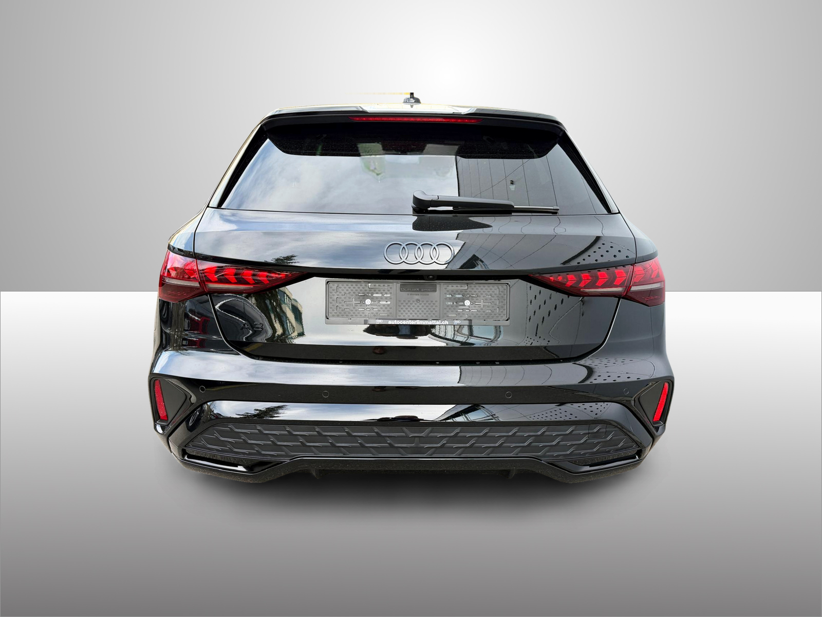 AUDI A3 Sportback 35 TFSI S line Attraction S-tronic-image-11