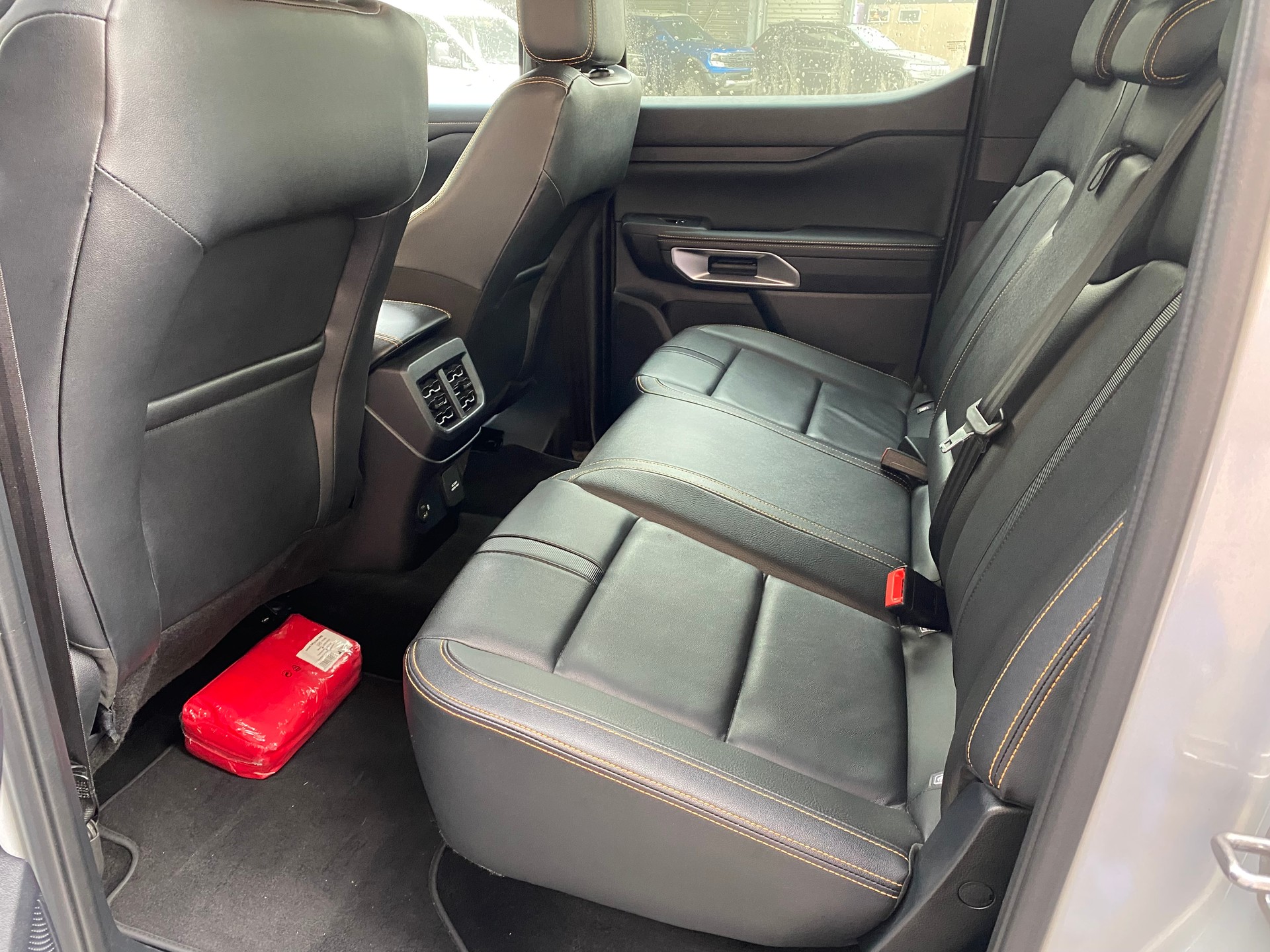 FORD Ranger Wildtrak 2.0 Eco Blue e-4WD Automat-image-6