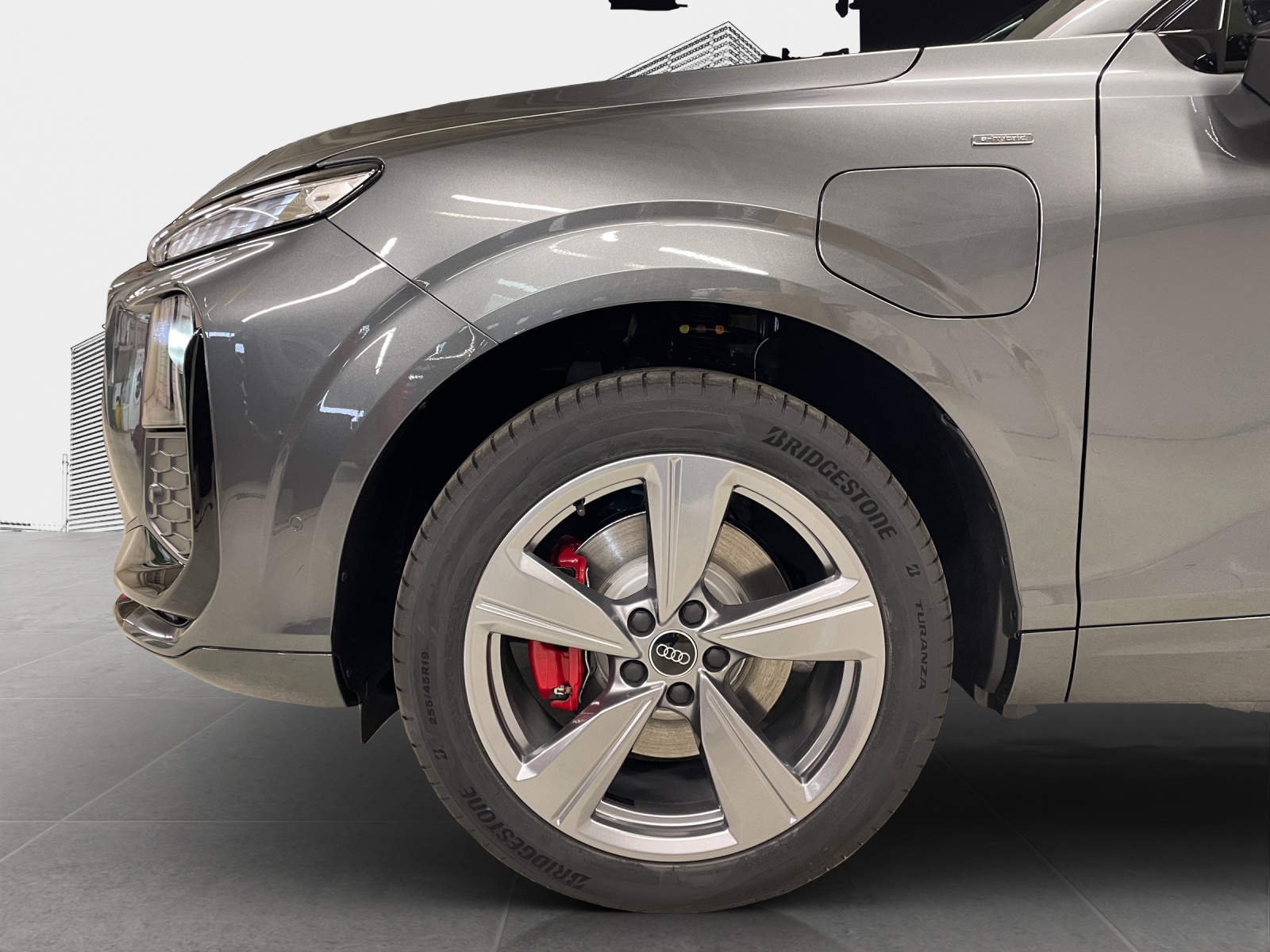 AUDI Q3 SUV e-hybrid 200 kW S tronig-image-8