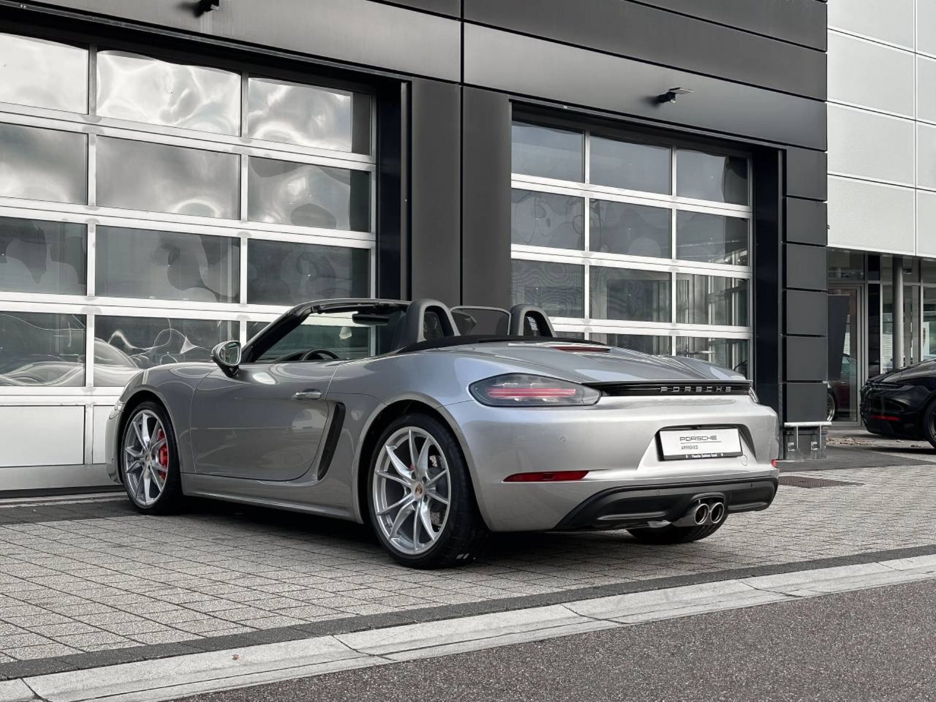 PORSCHE 718 Boxster S-image-15