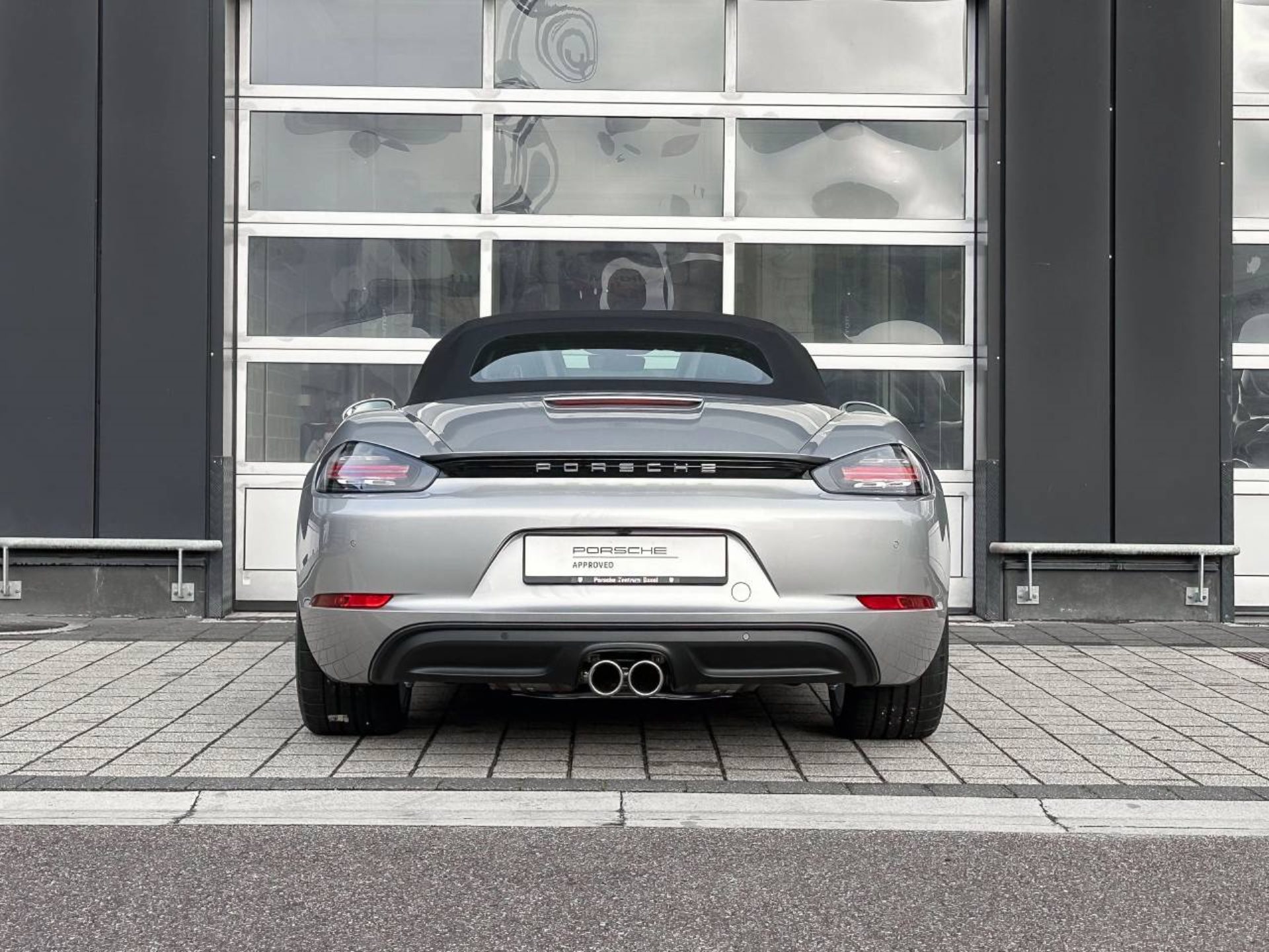 PORSCHE 718 Boxster S-image-8