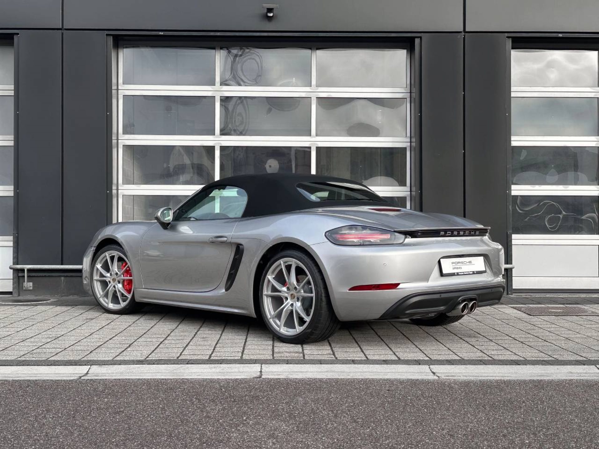 PORSCHE 718 Boxster S-image-13