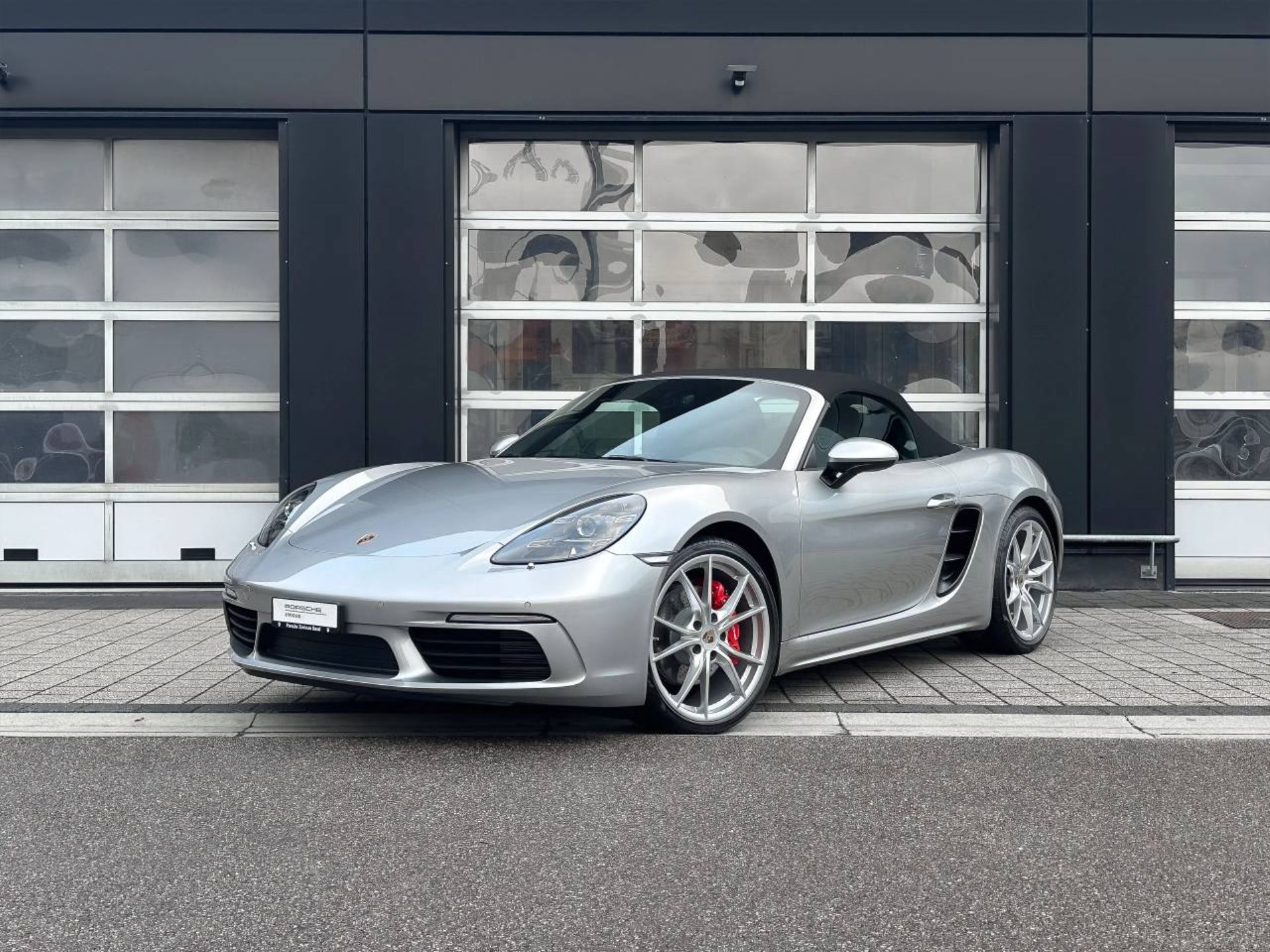 PORSCHE 718 Boxster S-image-14