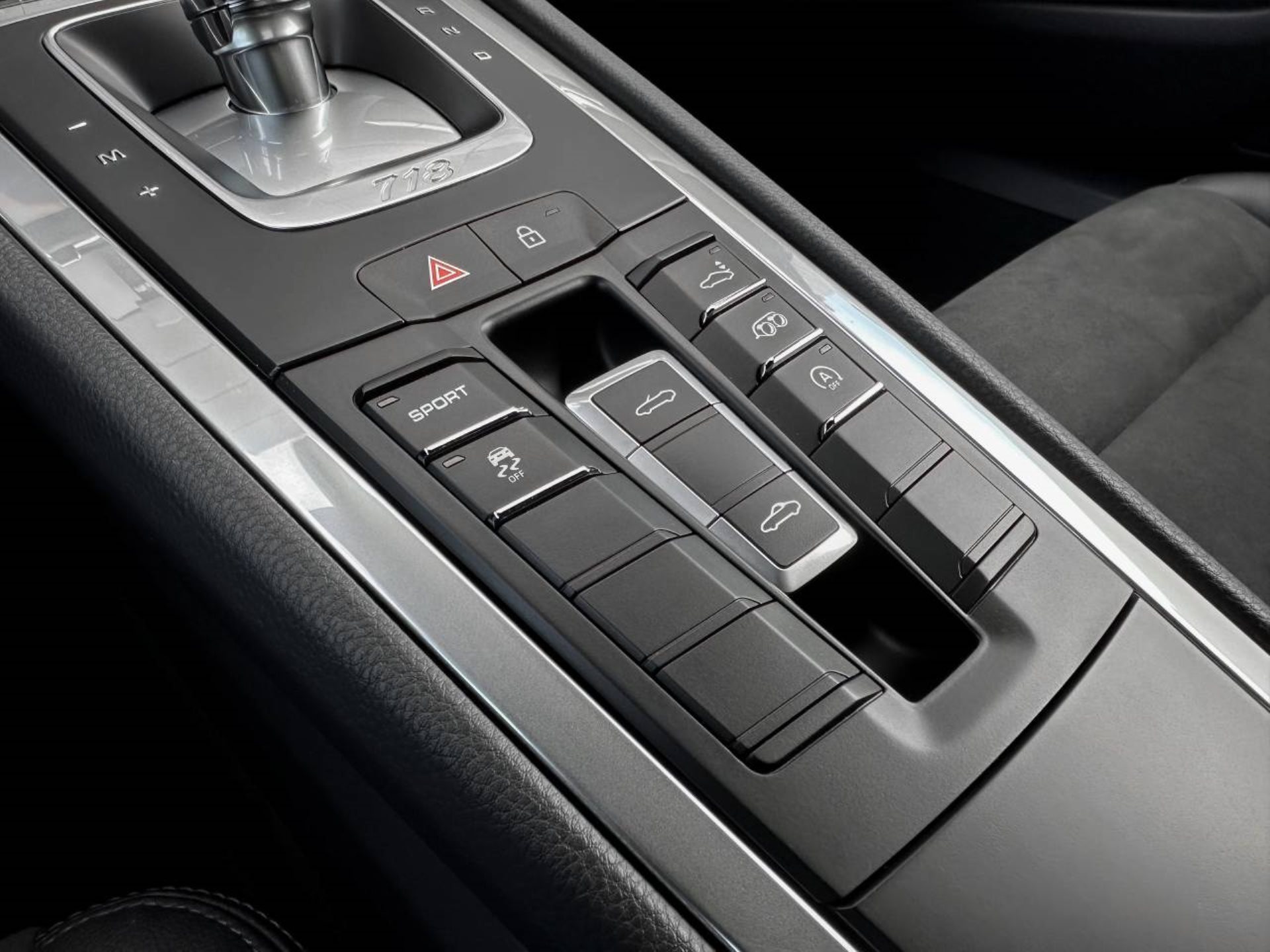 PORSCHE 718 Boxster S-image-22