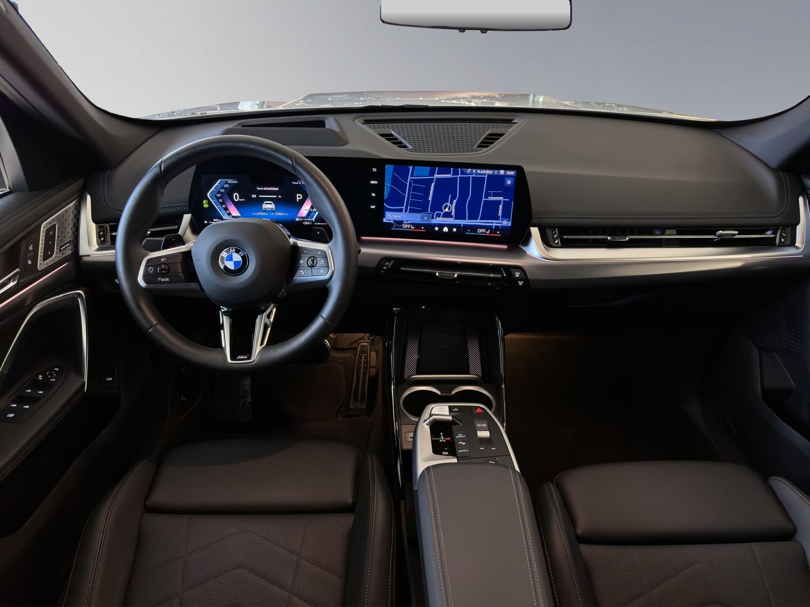 BMW X1 23i xDrive M Sport-image-8
