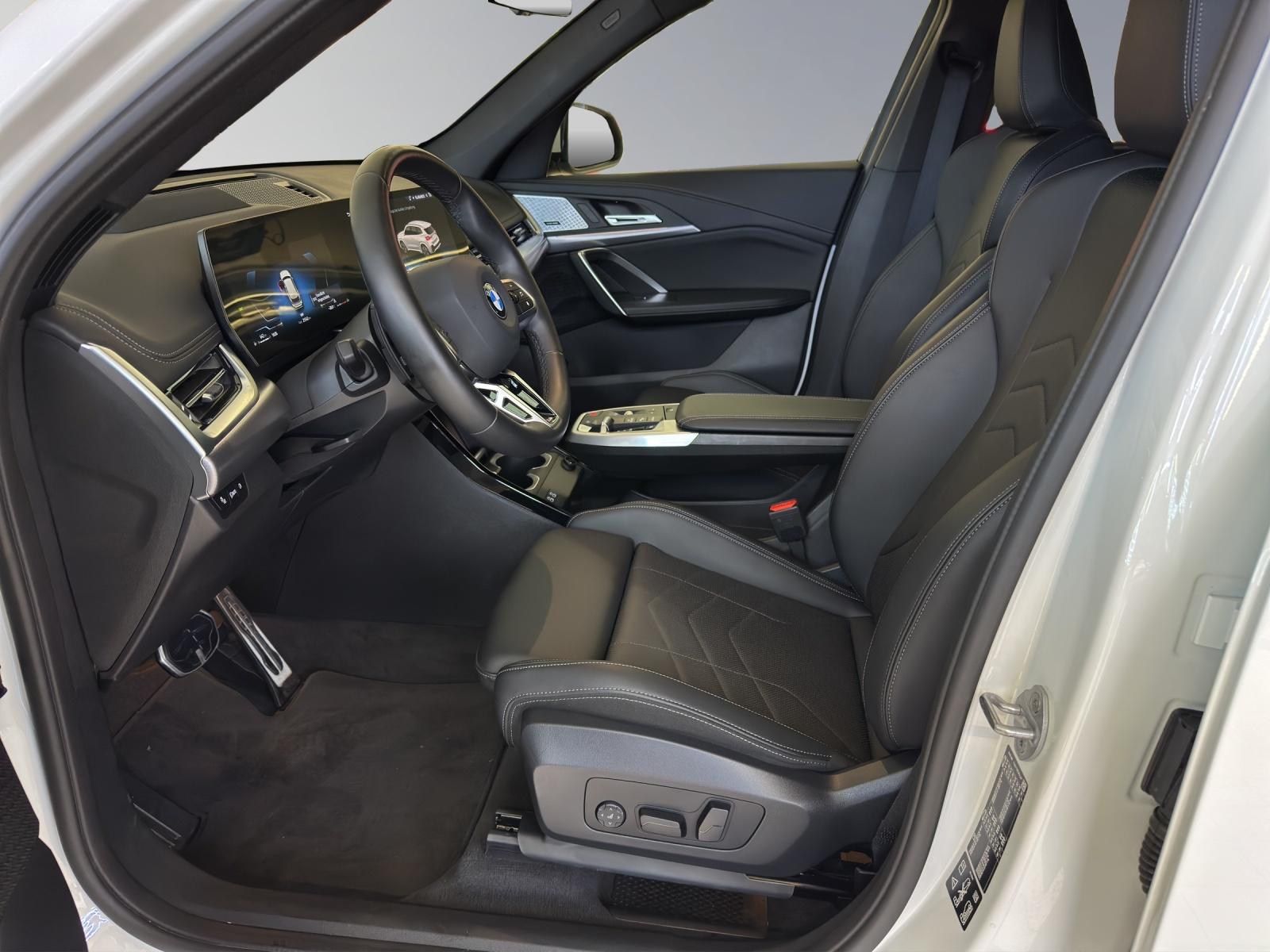 BMW X1 23i xDrive M Sport-image-10