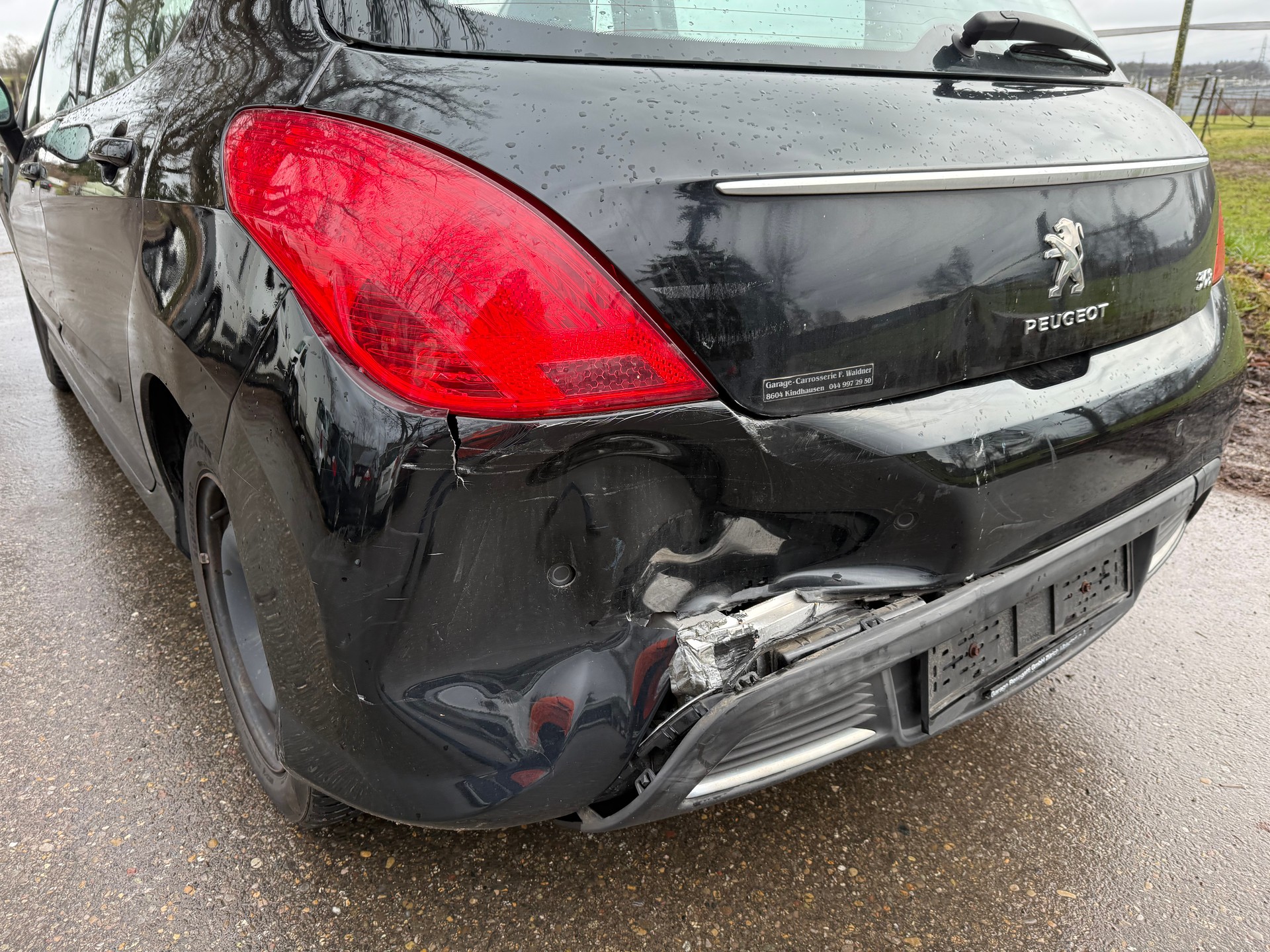 PEUGEOT 308 1.6 16V Turbo Allure Automatic-image-6