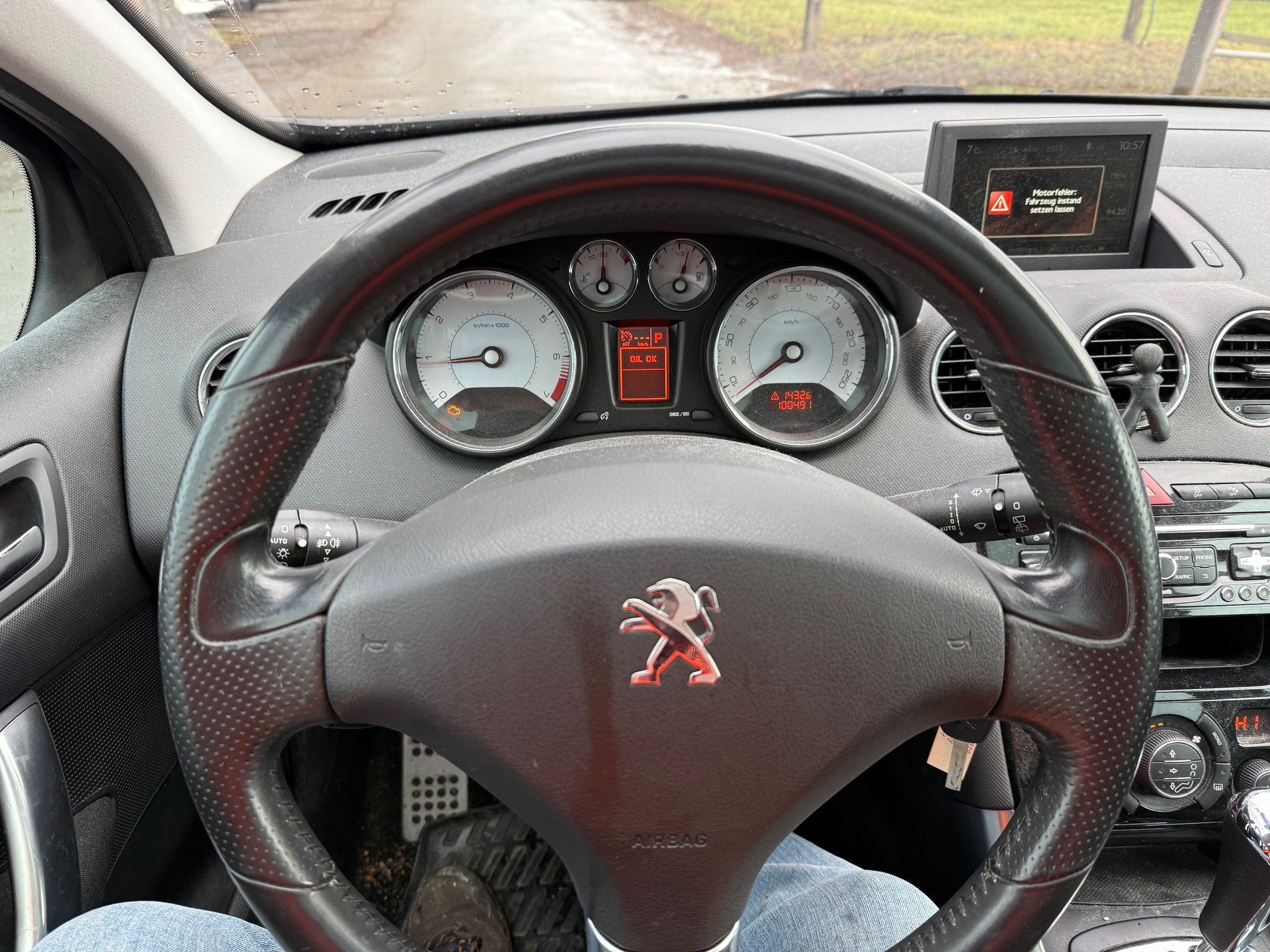 PEUGEOT 308 1.6 16V Turbo Allure Automatic-image-13