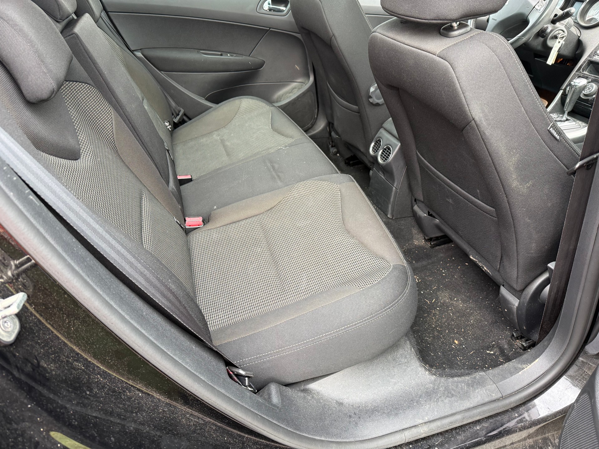 PEUGEOT 308 1.6 16V Turbo Allure Automatic-image-10