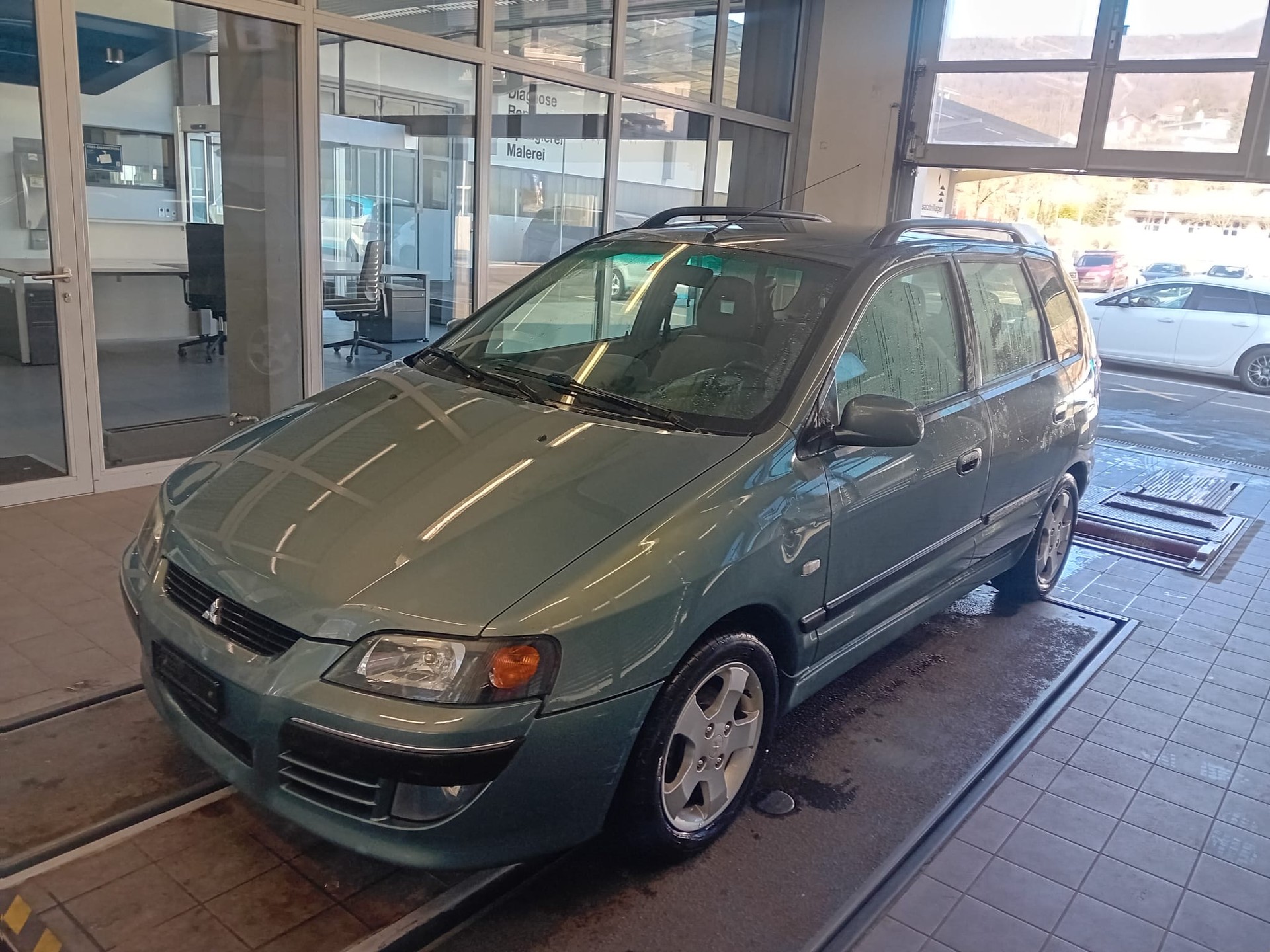 MITSUBISHI Space Star 1.8 16V Premium-image-0