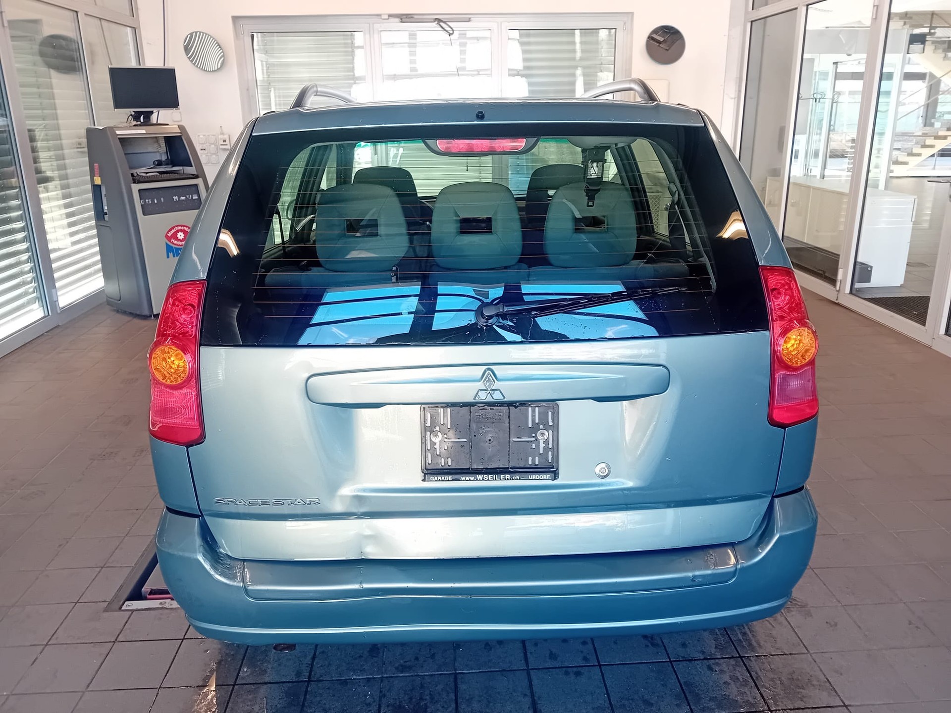 MITSUBISHI Space Star 1.8 16V Premium-image-4