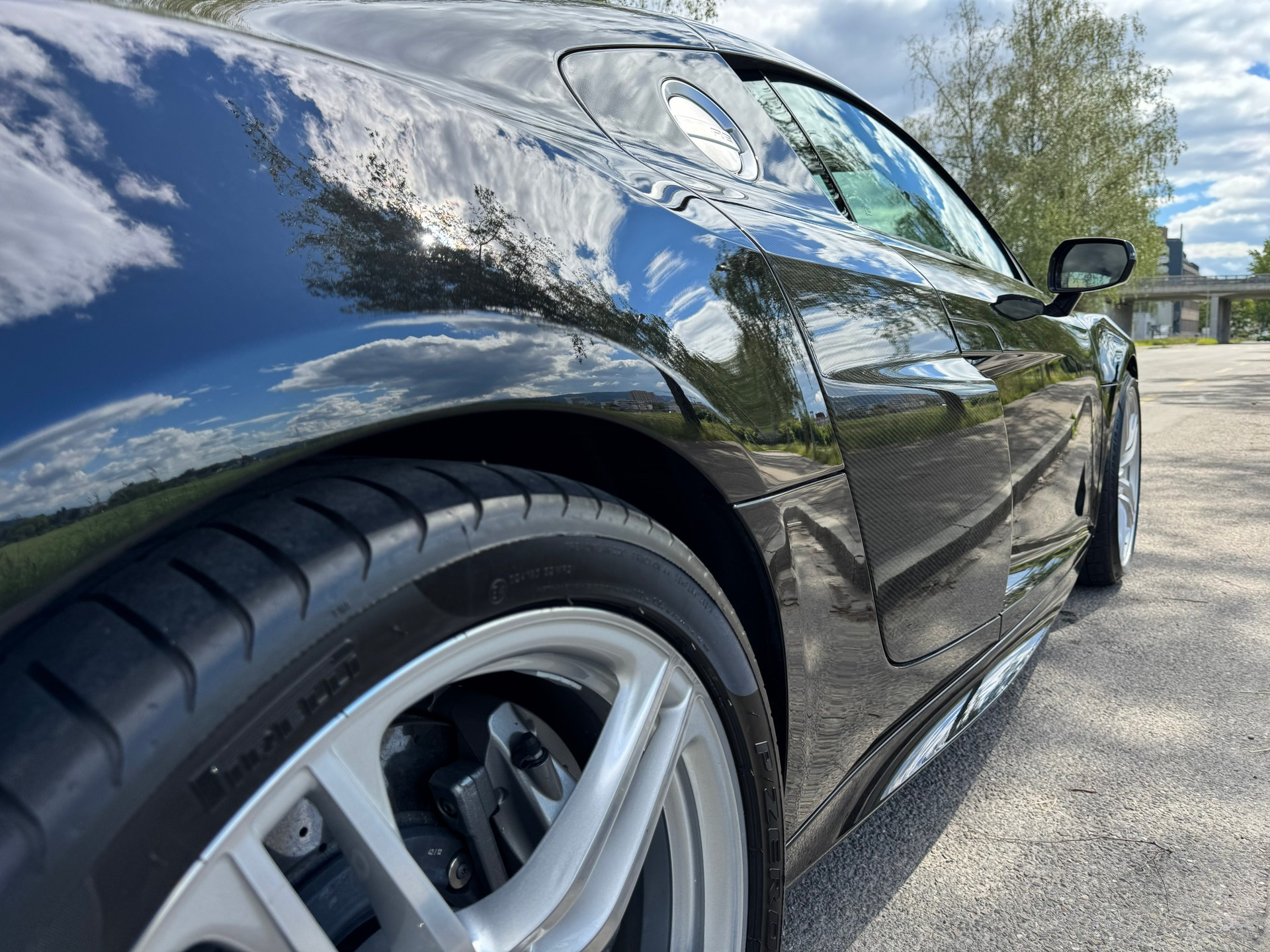 AUDI R8 plus Coupé 5.2 S-Tronic, Keramikbremsen, 8 Räder-image-16