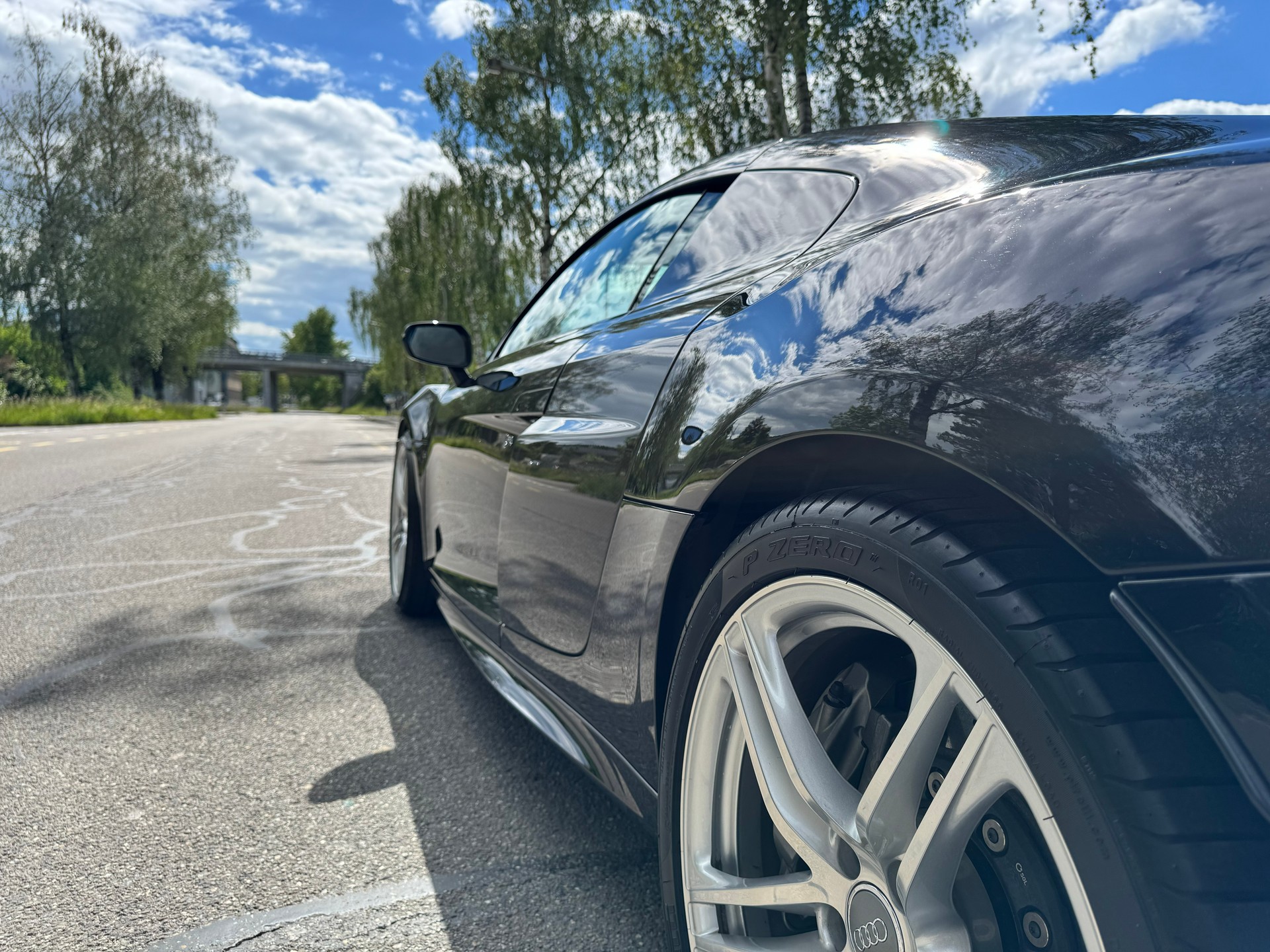 AUDI R8 plus Coupé 5.2 S-Tronic, Keramikbremsen, 8 Räder-image-15