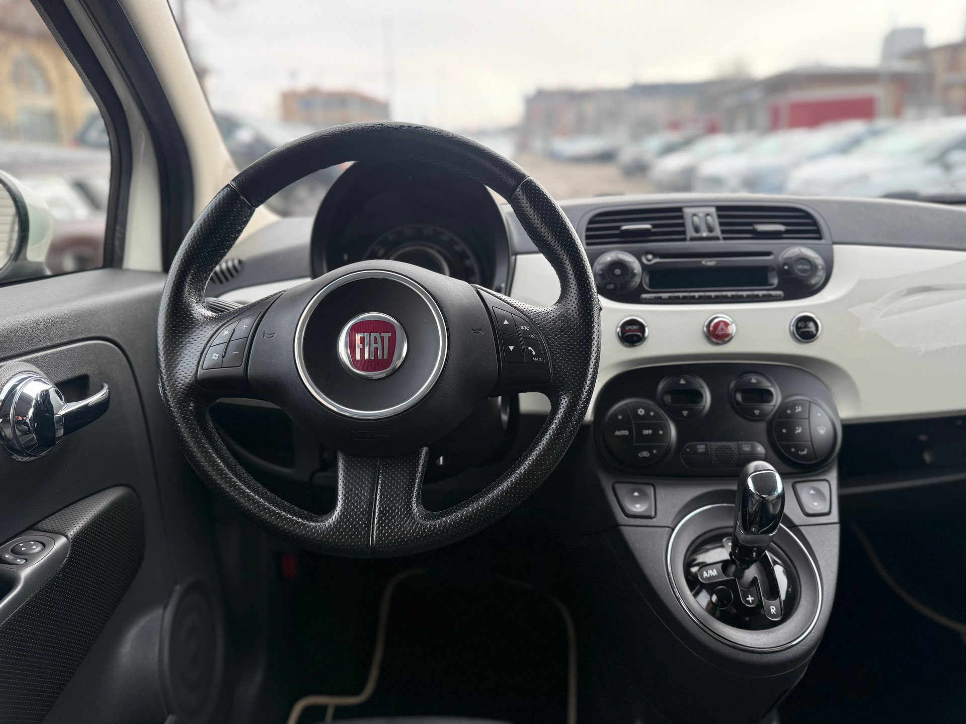 FIAT 500 1.4 16V Lounge Dualogic-image-9