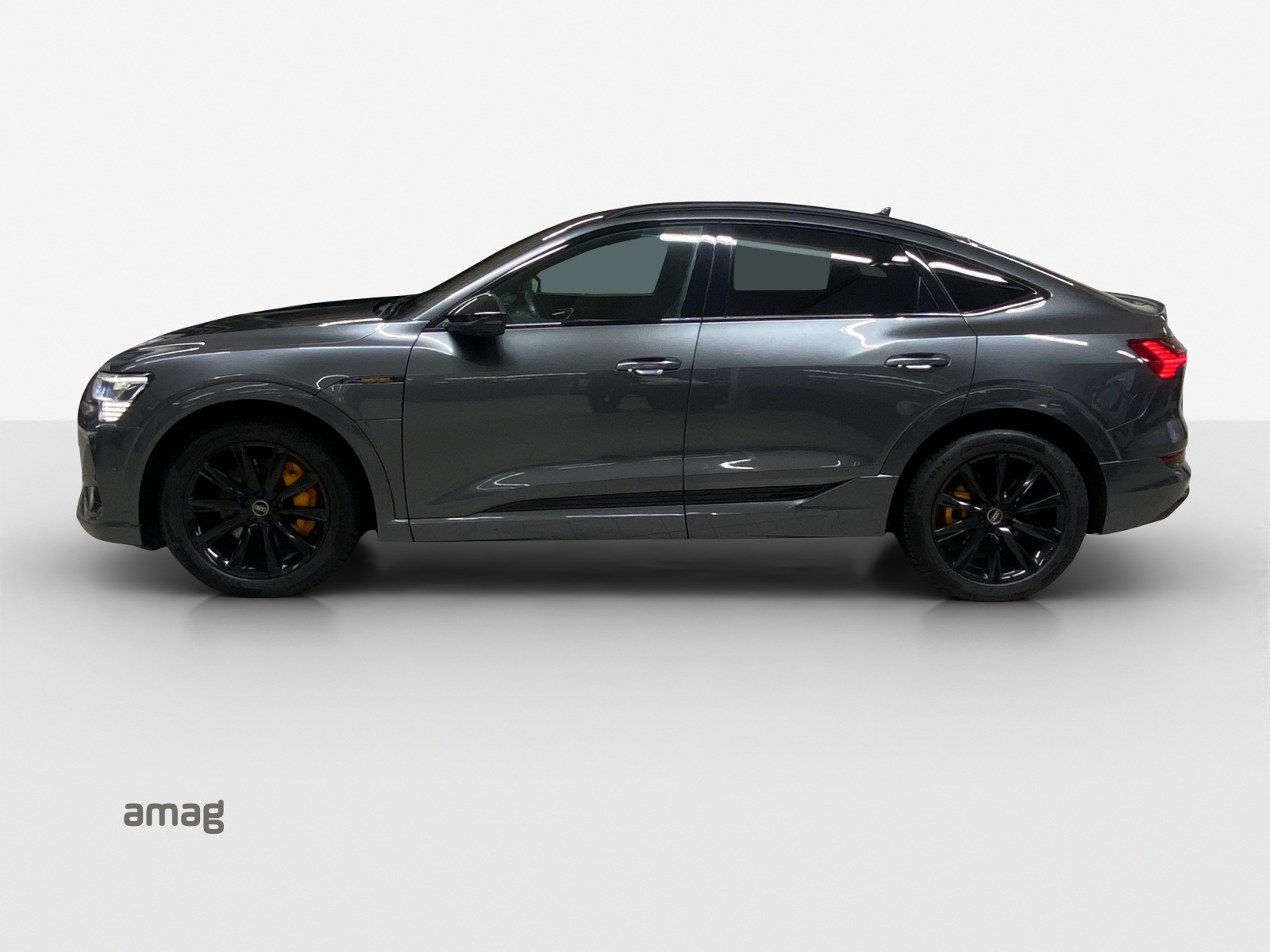 AUDI e-tron 55 Sportback S Line Black Edition quattro-image-1