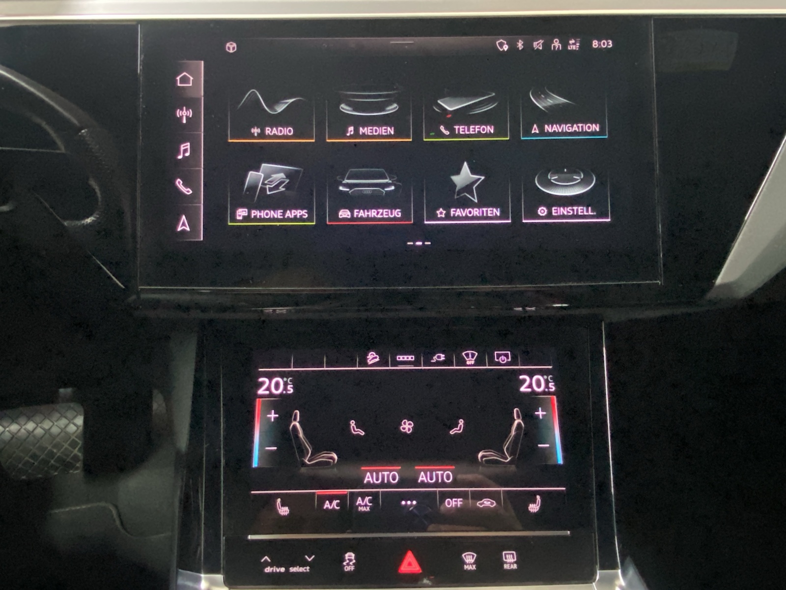 AUDI e-tron 55 Sportback S Line Black Edition quattro-image-15