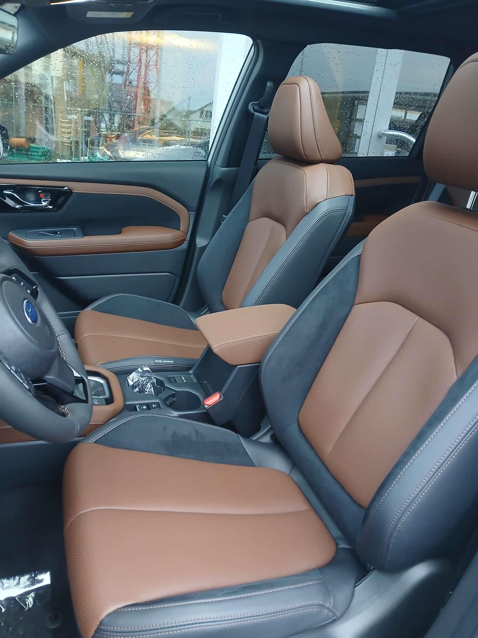 SUBARU Forester Station 2.0i e-Boxer Luxury-image-2
