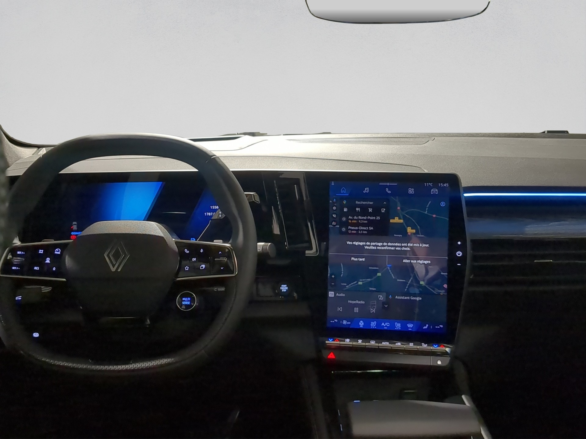 RENAULT Austral 1.2 HEV 200 Iconic A-image-13