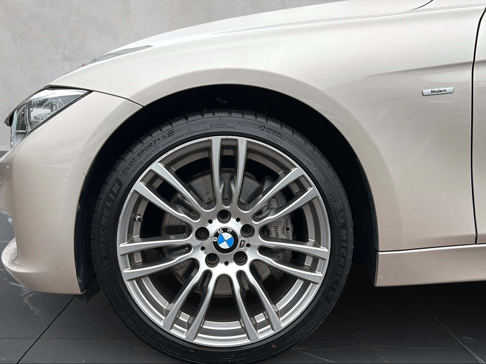 BMW 335i xDrive Steptronic-image-8