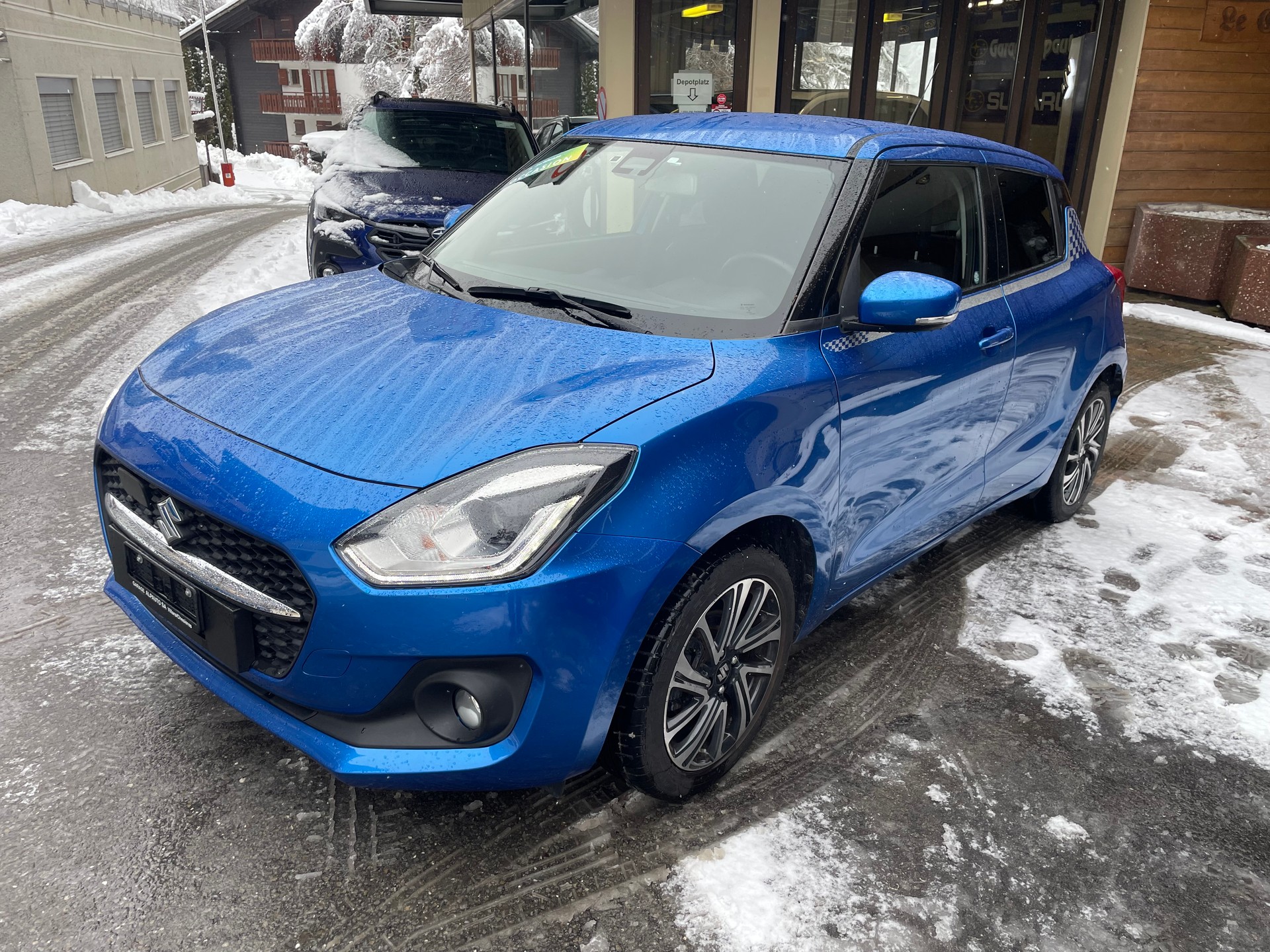 SUZUKI Swift 1.2 Compact Top Hybrid CVT-image-0